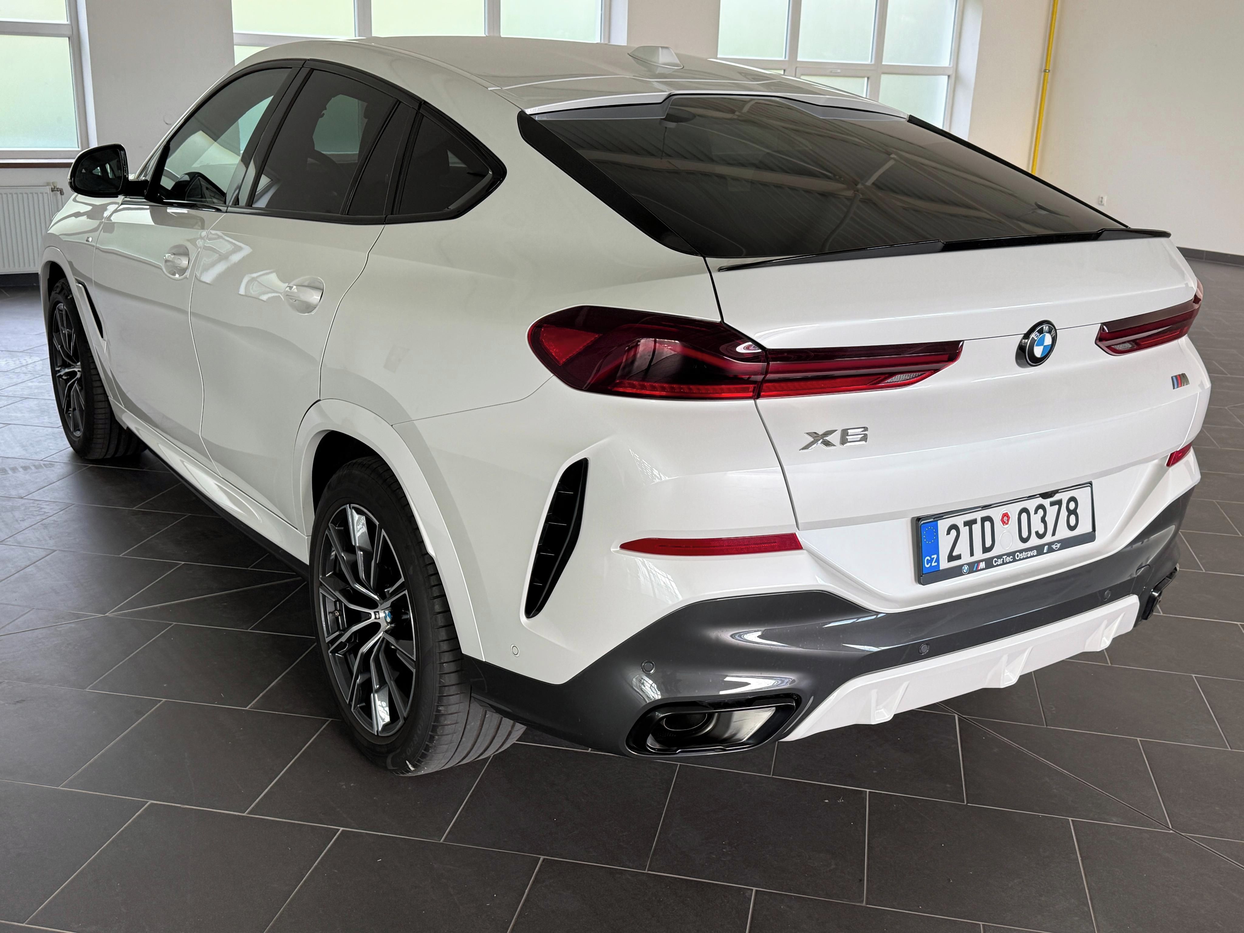 BMW X6, 40d MSport - fotka 3