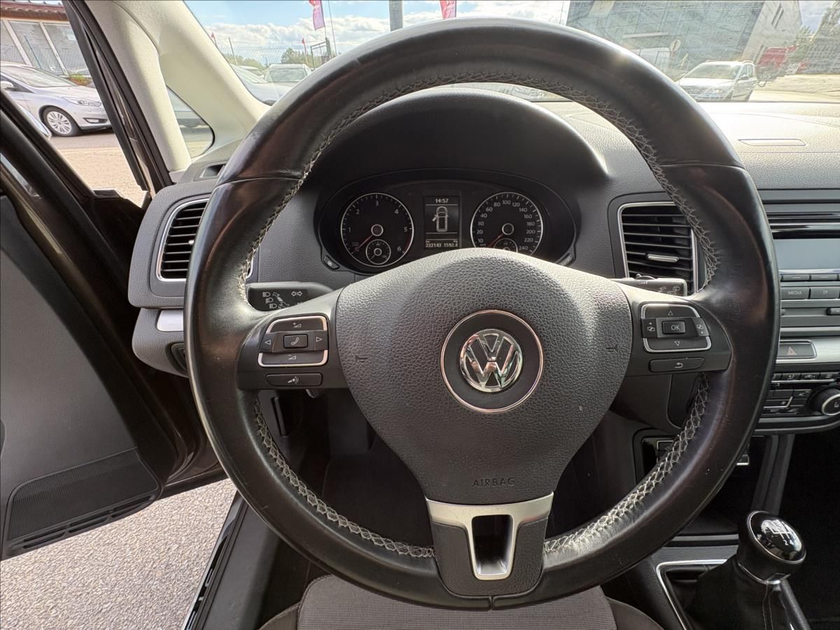 Volkswagen Sharan, 2,0 TDi 103kW 7sed,Servis,2Maj - fotka 6