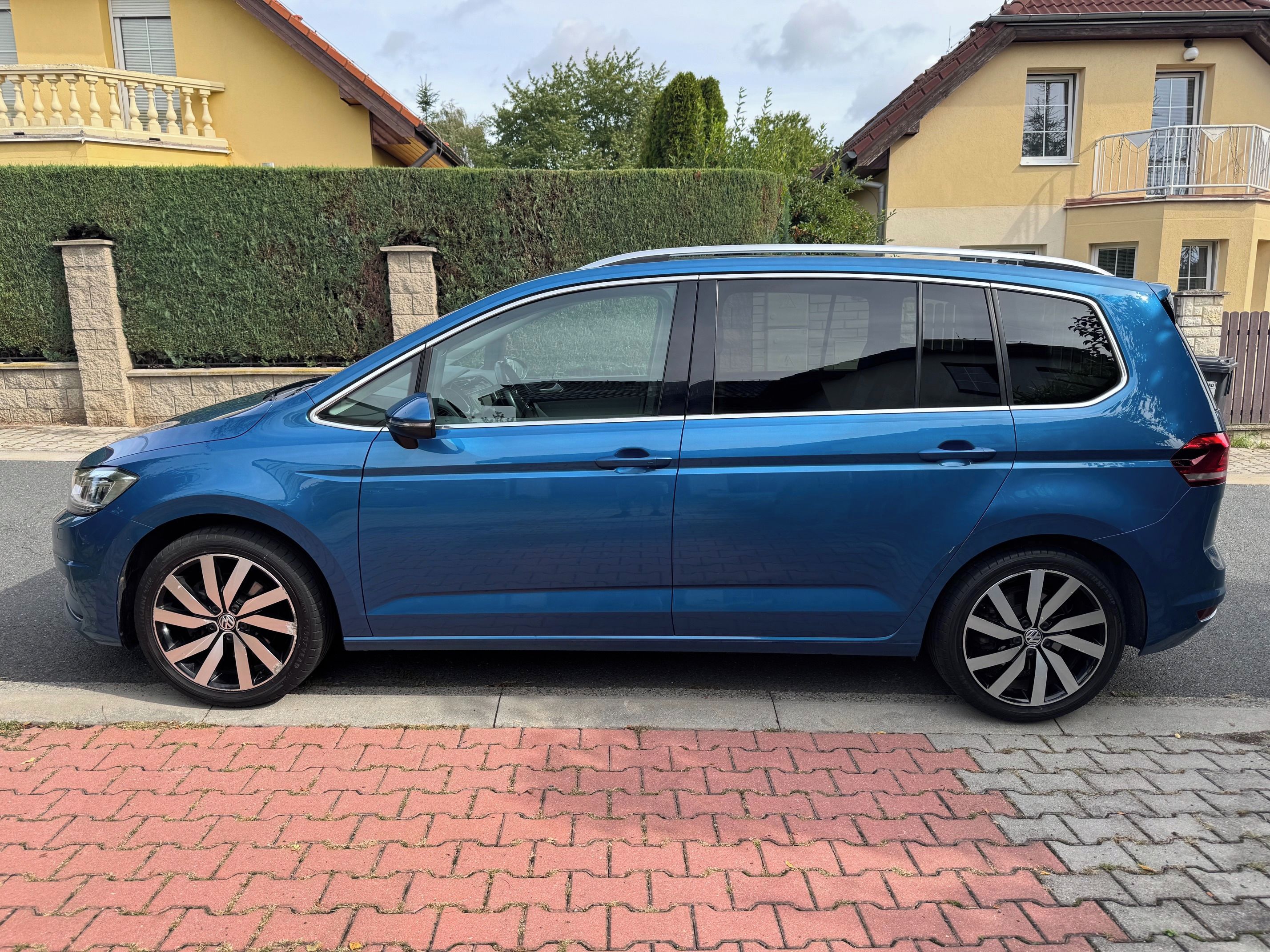 Volkswagen Touran, 2.0 TDI 140 kW DSG, 115000km - fotka 6