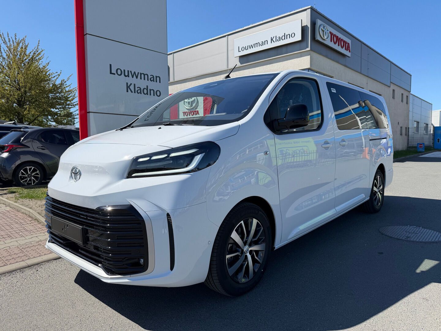 Toyota Proace Verso, L2 2.2D 8AT Family