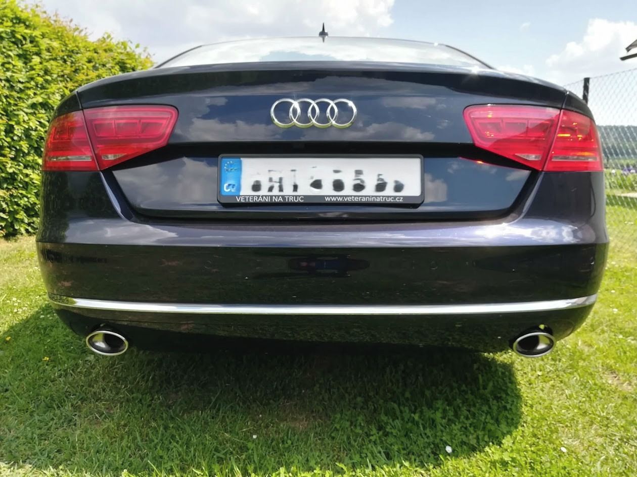 Audi A8 - fotka 4