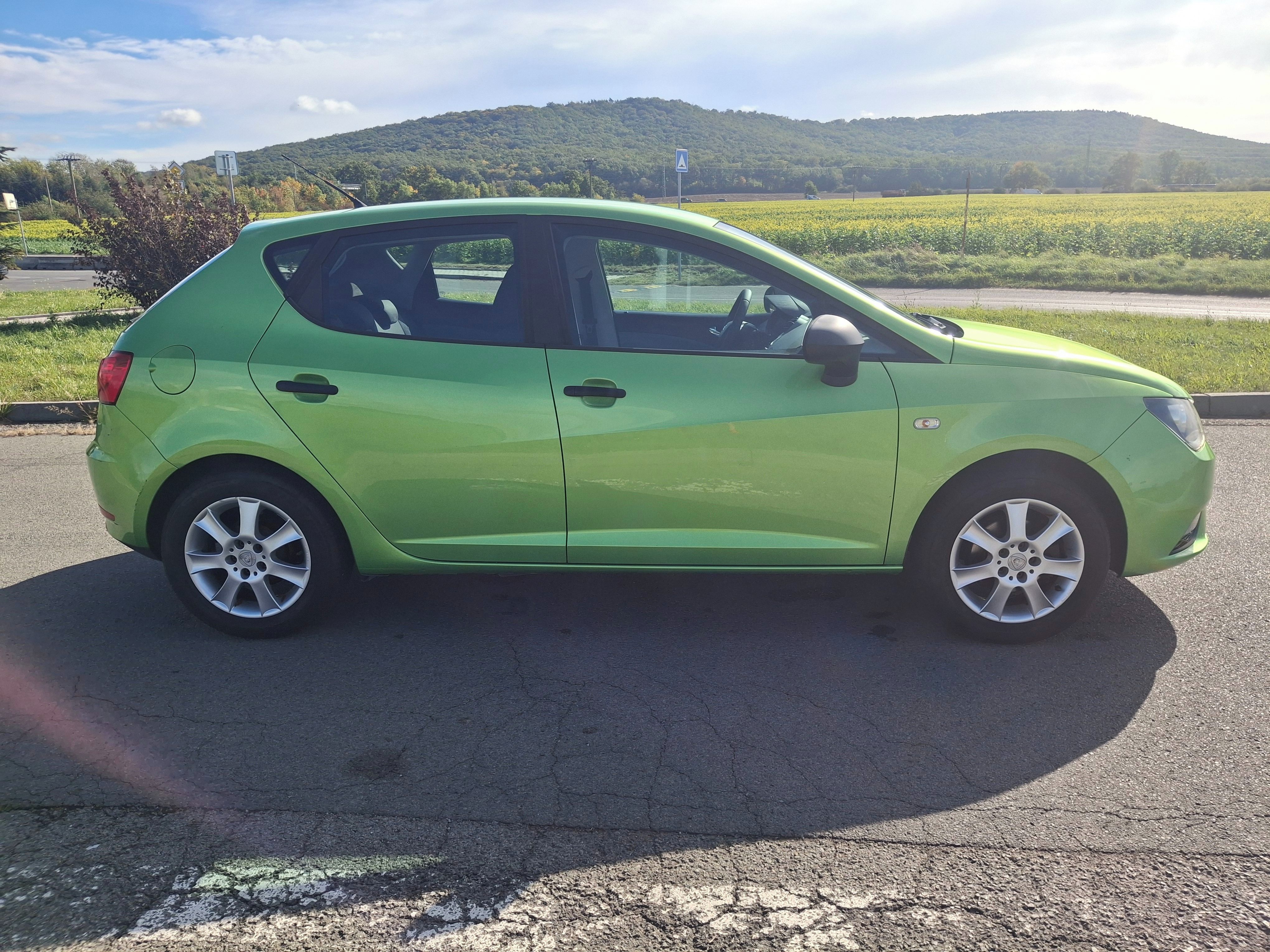 Seat Ibiza, 1,4 16v 63 KW KLIMA ALU - fotka 4