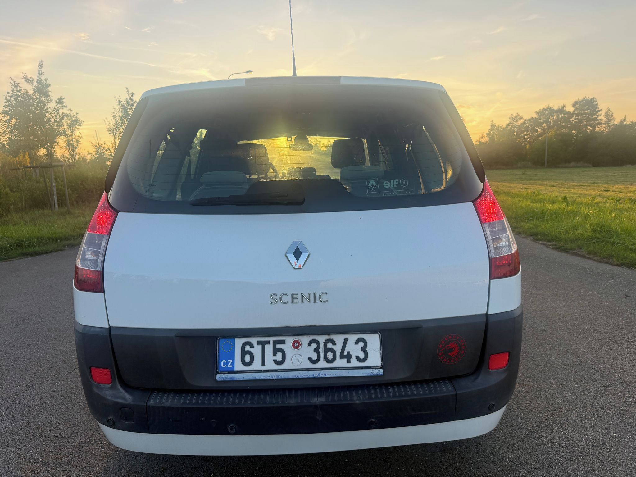 Renault Scénic, 1,5 DCI GRAND SCENIC 7 MÍST - fotka 4