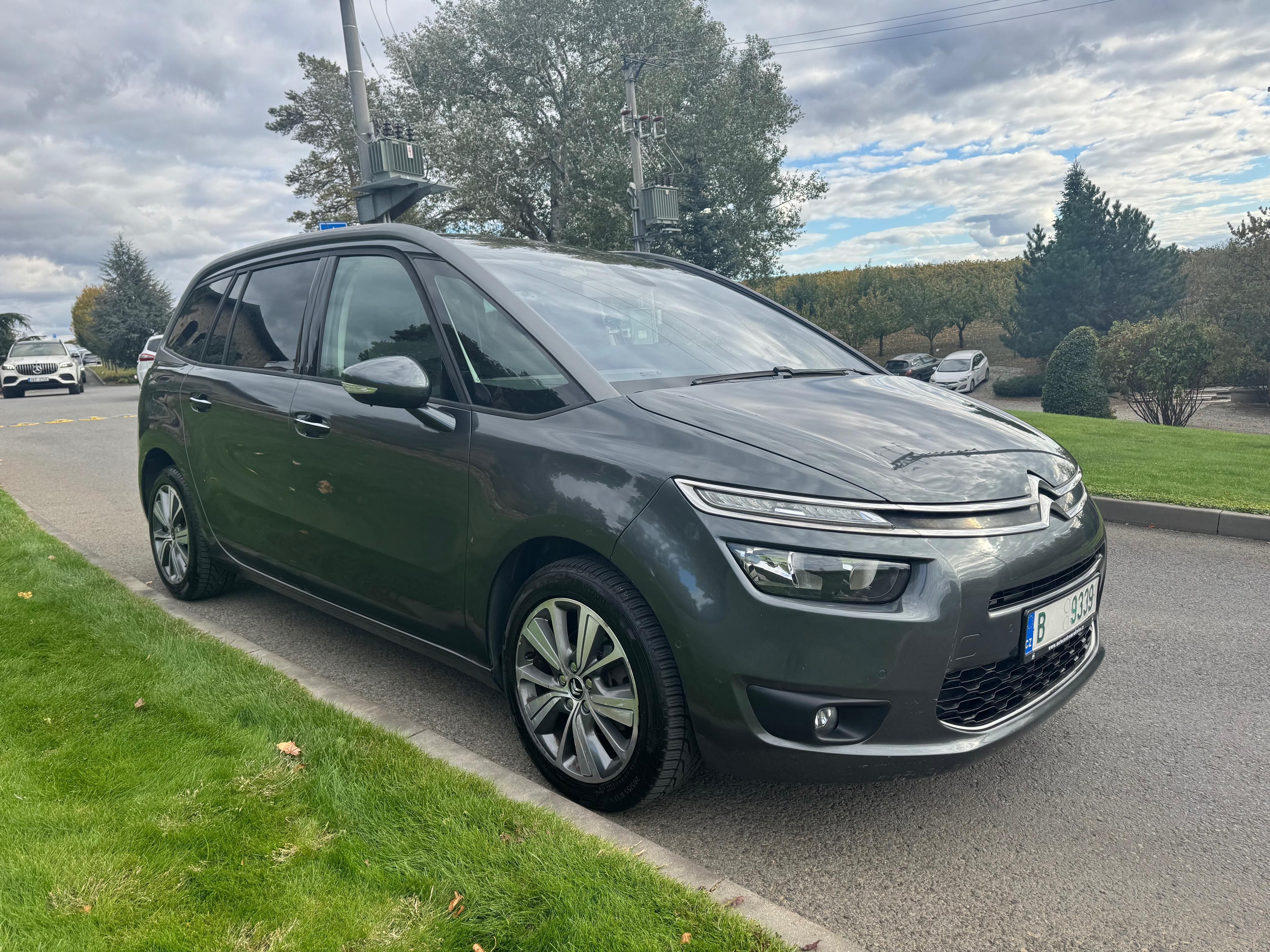 Citroën C4 Picasso, 1.6 HDi AUT NAV 88KW 7-Míst - fotka 2