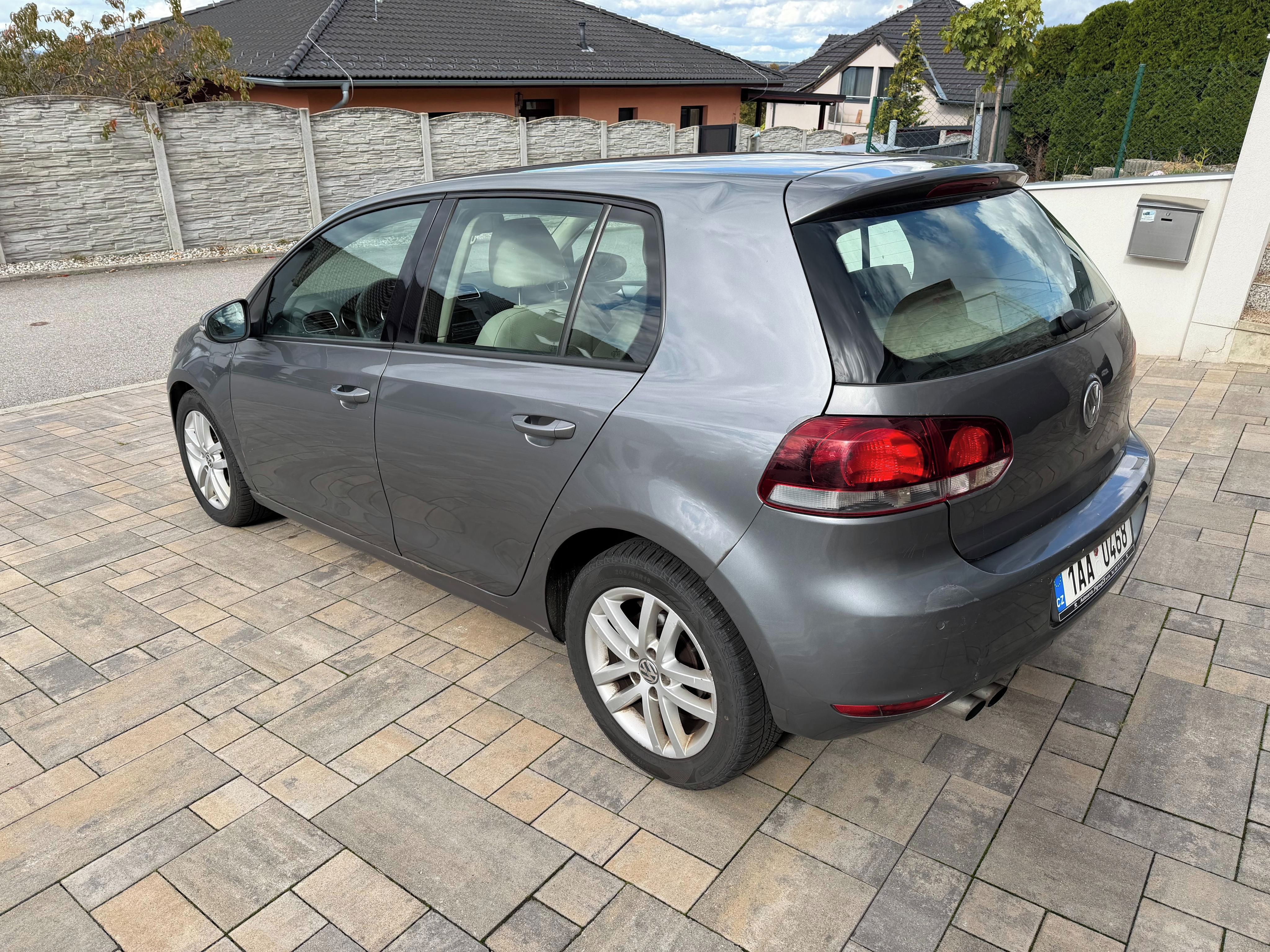 Volkswagen Golf, VI 2.0 TDI 81kW - fotka 6