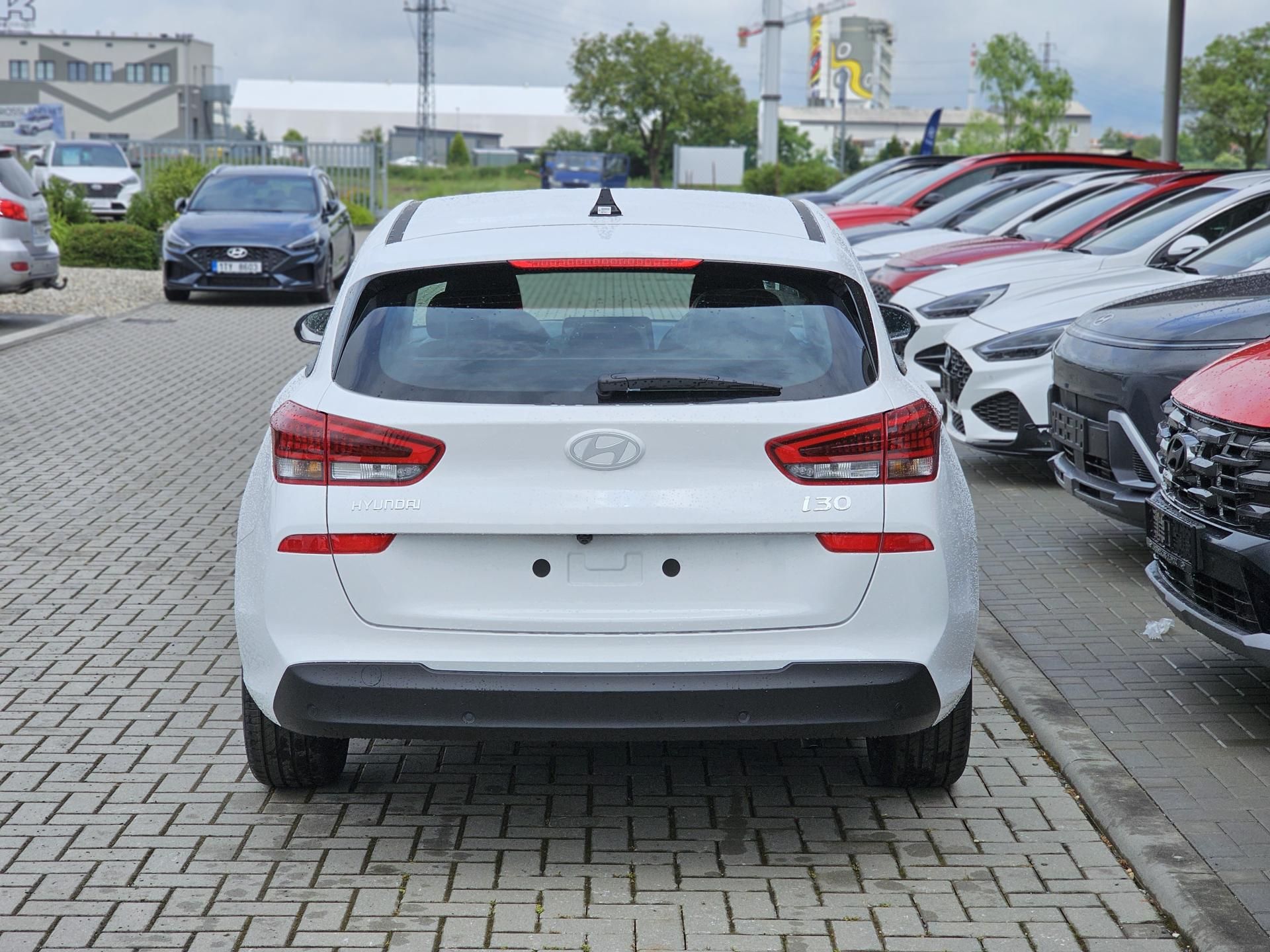 Hyundai i30, WG 1,6 T-GDI DCT GO CZECH - fotka 5