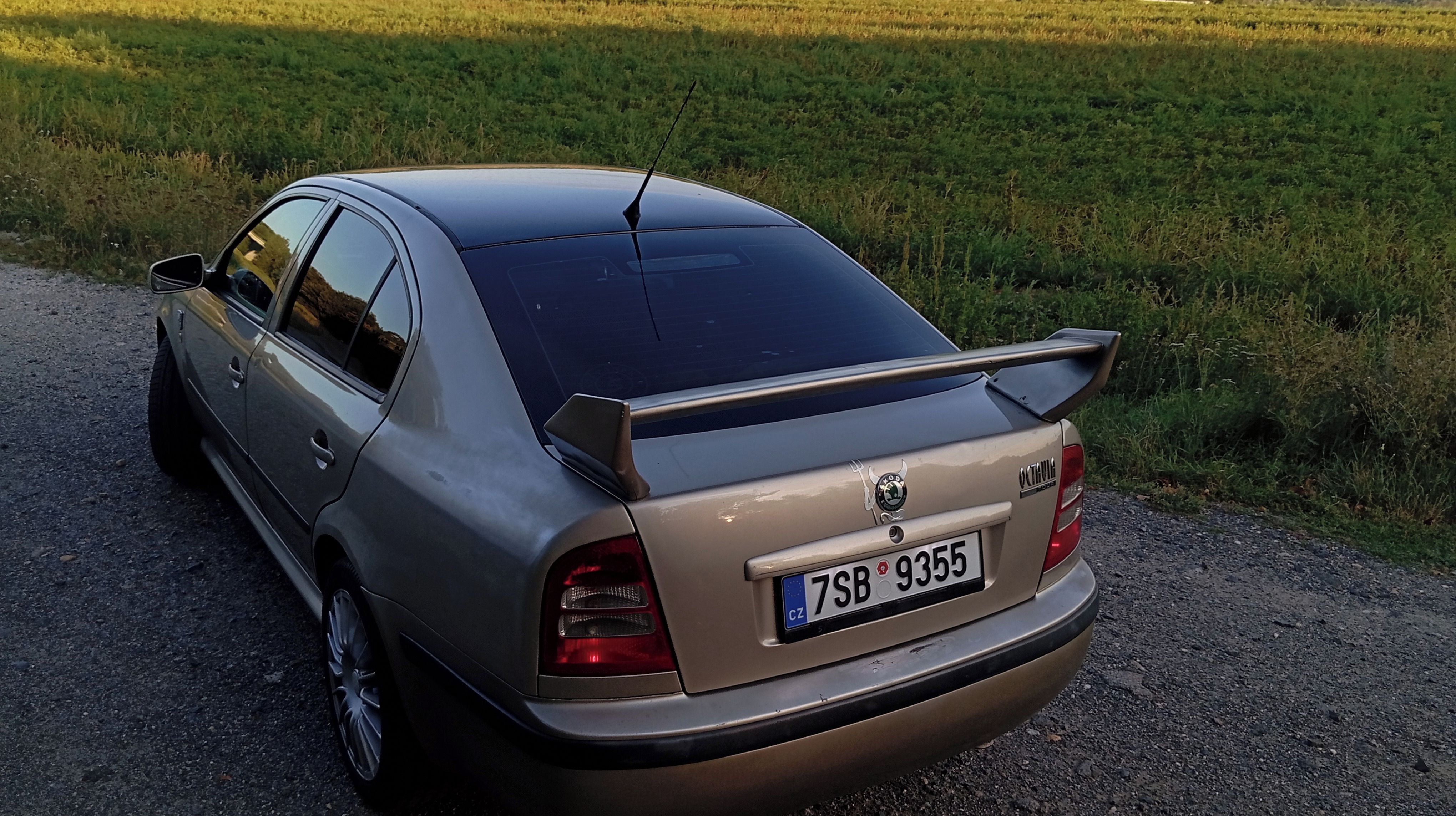 Škoda Octavia, 1.6 bfq - fotka 6
