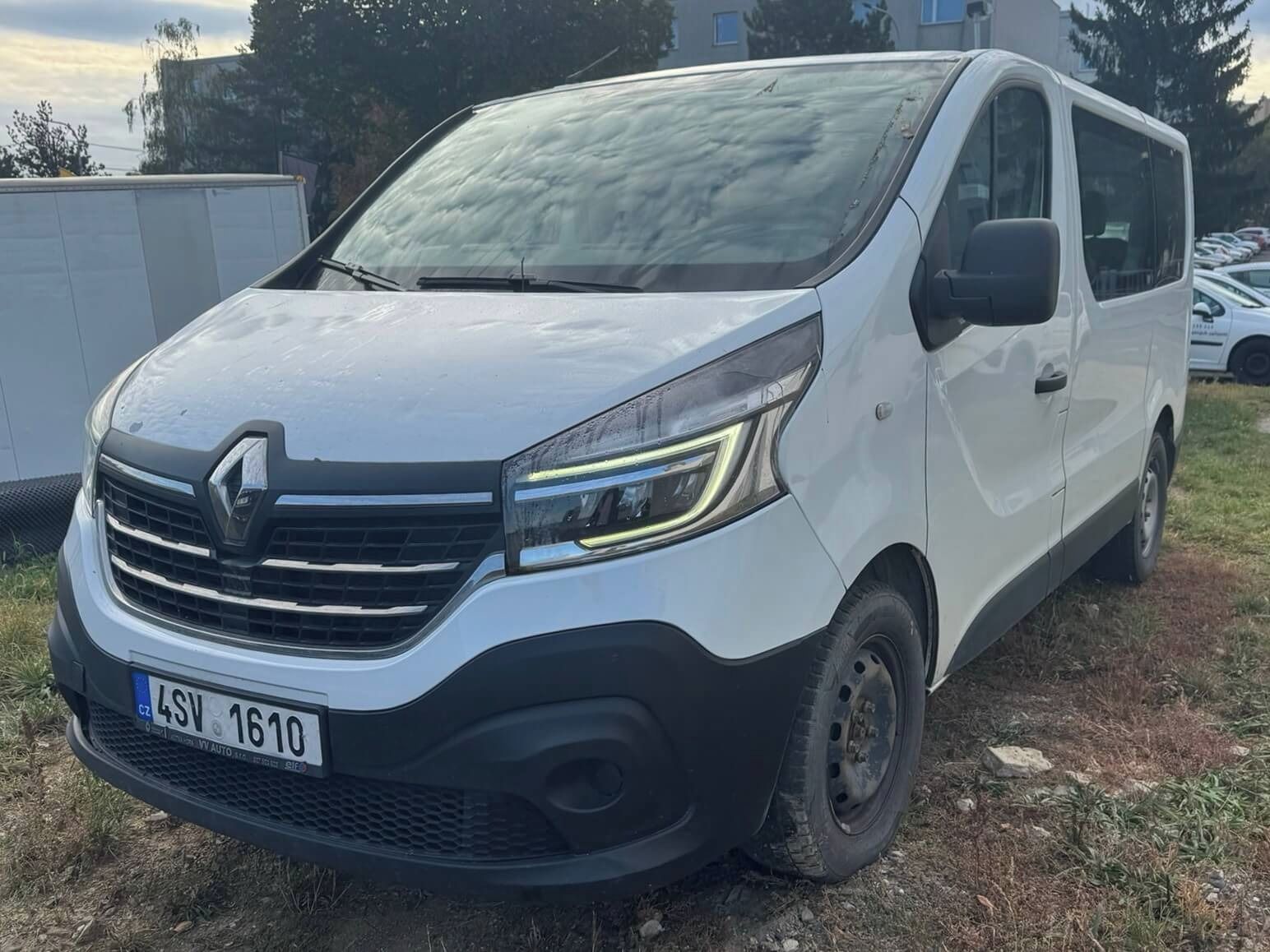 Renault Trafic, 2.0 dCi 88 kW, 9 míst - fotka 2