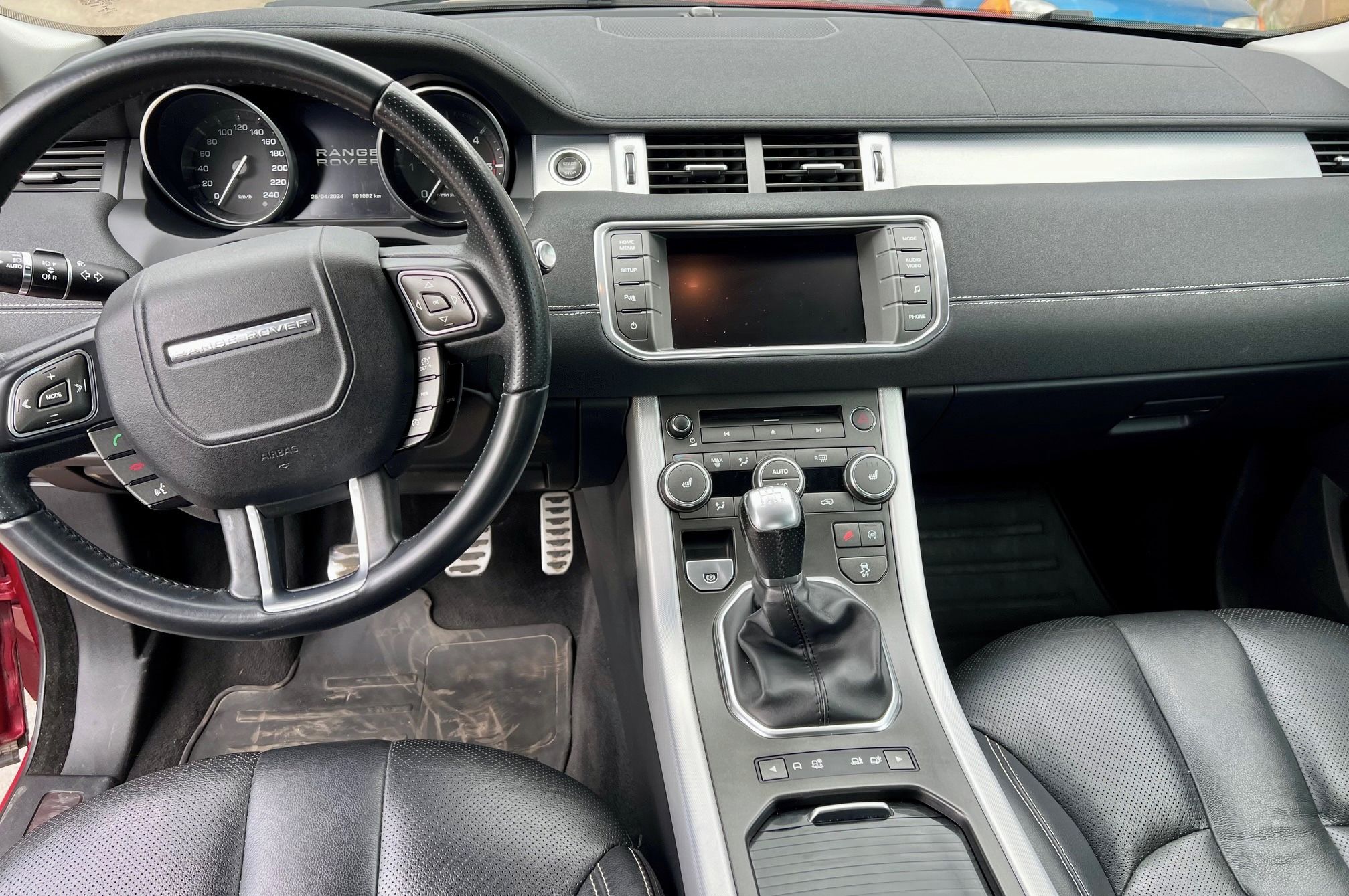 Land Rover Range Rover Evoque, Range Rover Evoque 2.2 140 kW - fotka 6