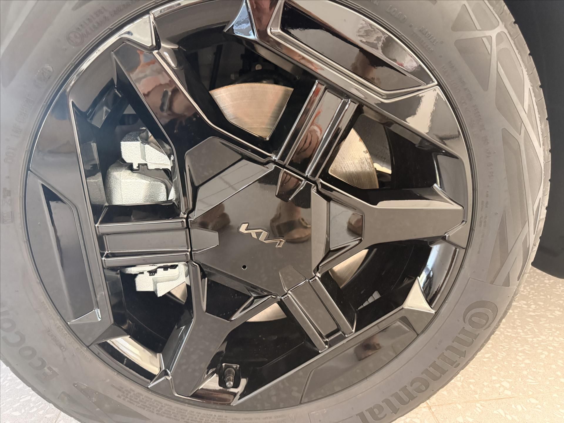 Kia Sportage, 1,6 T-GDi DCT BLACK EDITION - fotka 5