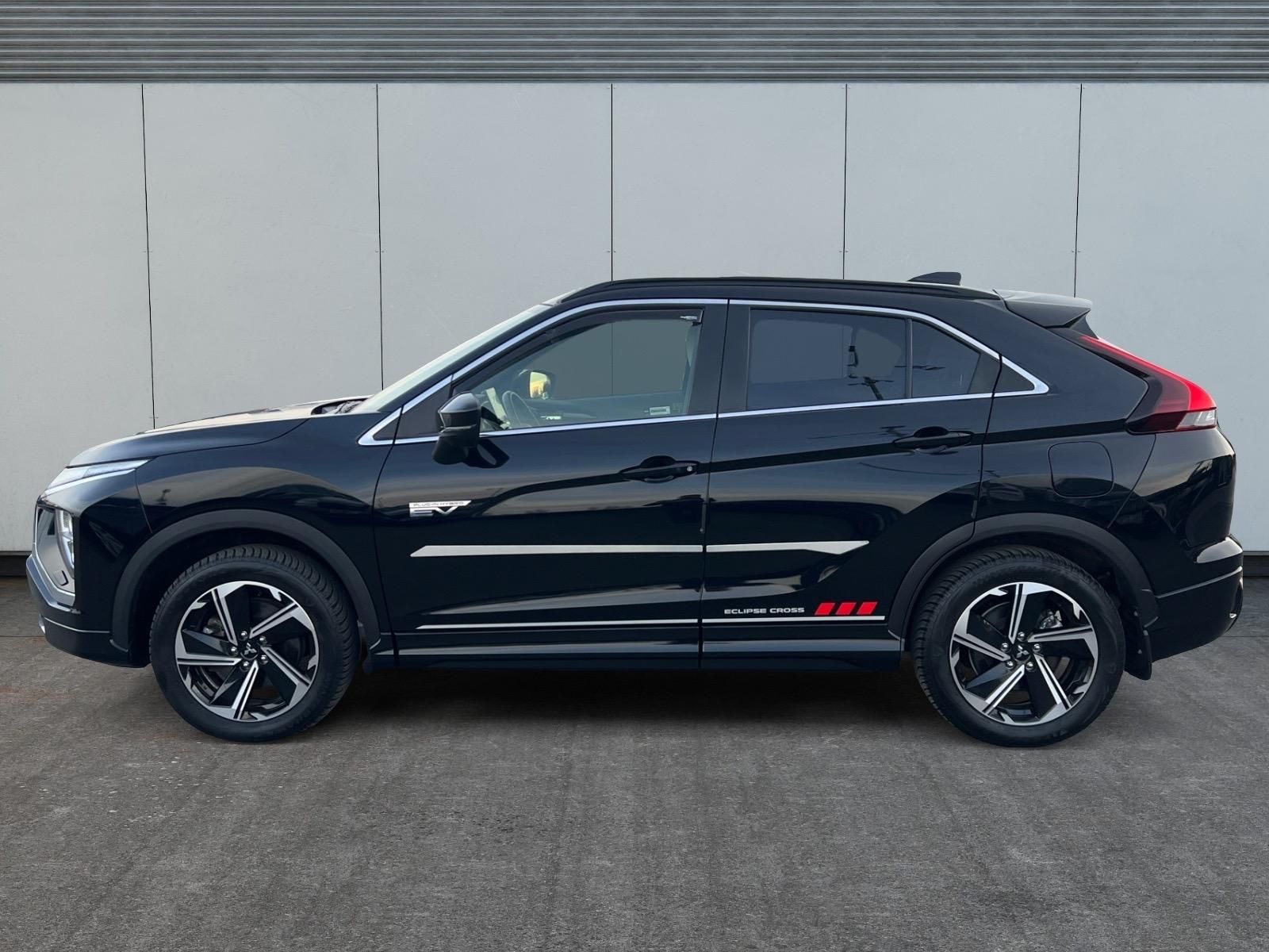 Mitsubishi Eclipse Cross, INSTYLE 2.4 PHEV TAŽNÝ DPH CZ - fotka 2