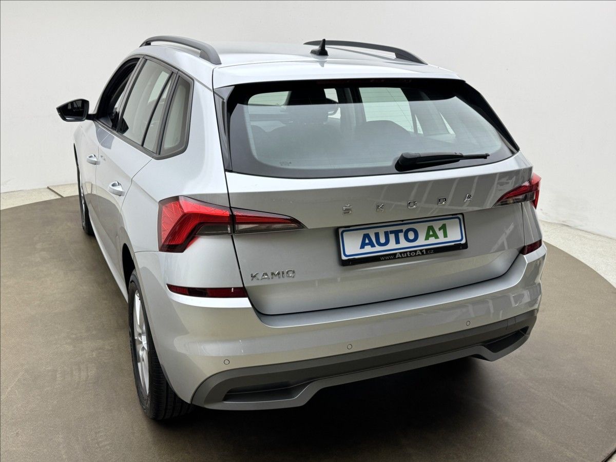 Škoda Kamiq, 1,0 DSG AC LED VÝHŘEV SENZORY - fotka 6