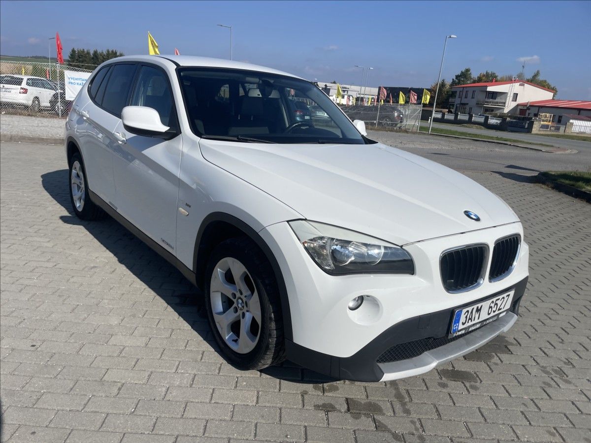 BMW X1, 2,0 18d X-Drive Automat CZauto - fotka 6