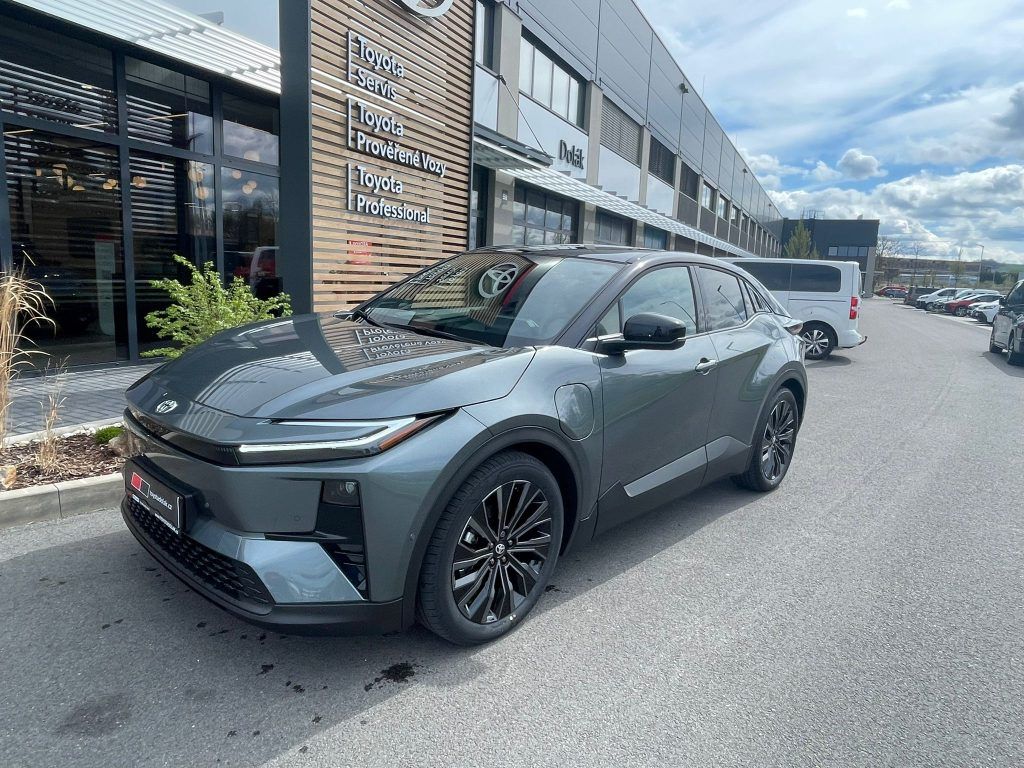 Toyota C-HR, AWD 343HP AT ExecutiveVIPLight - fotka 3