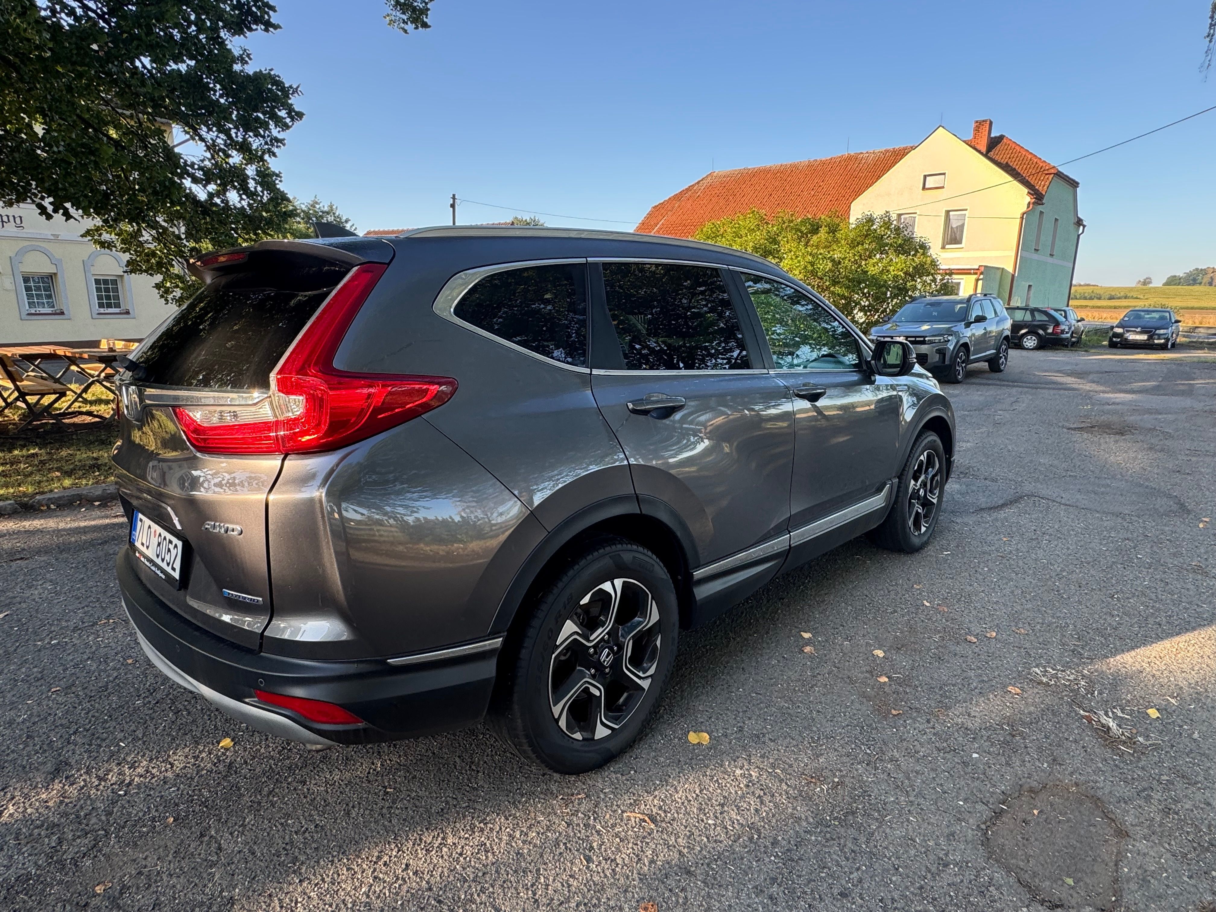 Honda CR-V, 2.0 i V-TEC 107KW HYBRID 4x4 - fotka 4