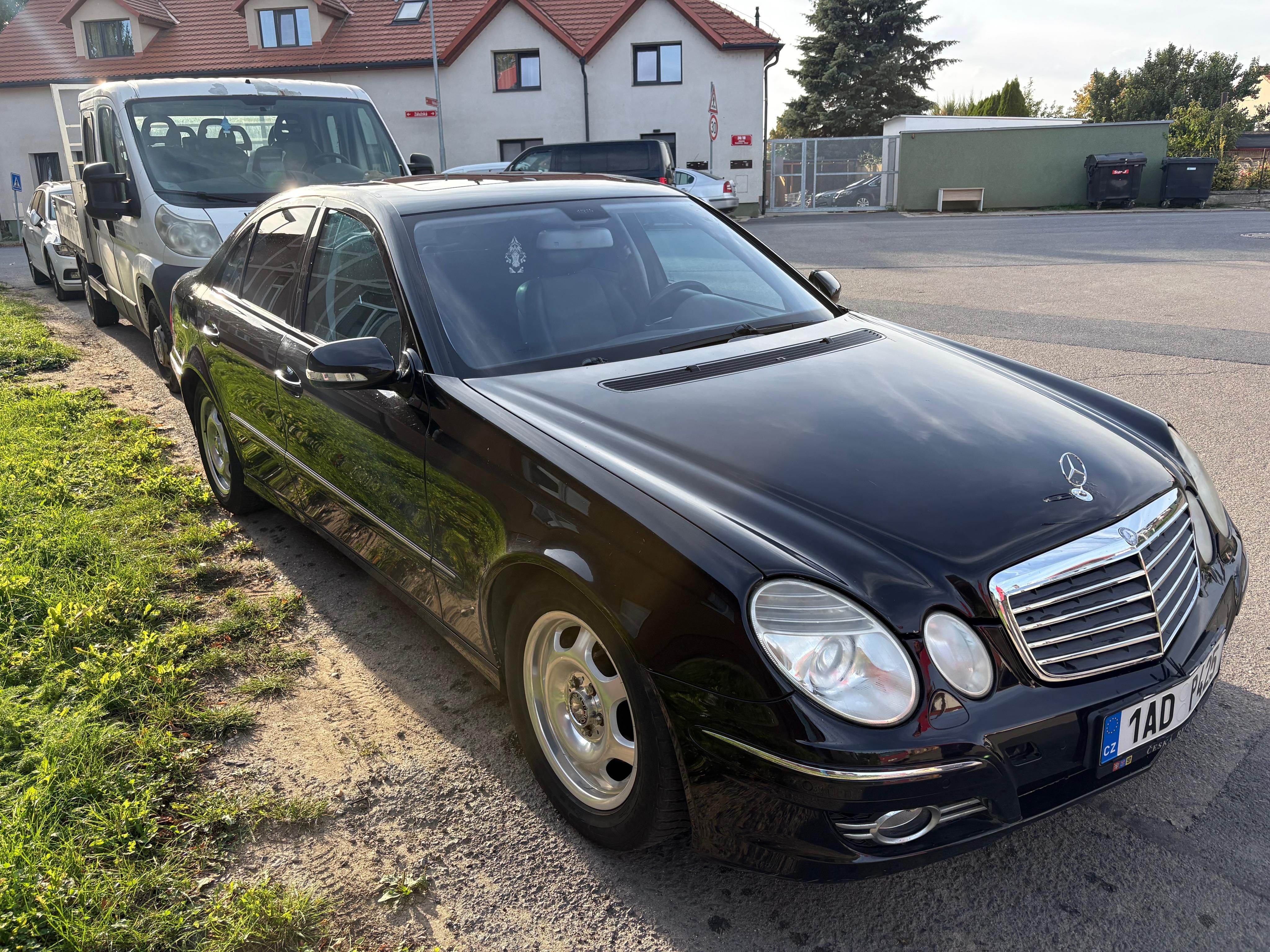 Mercedes-Benz Třídy E - fotka 2