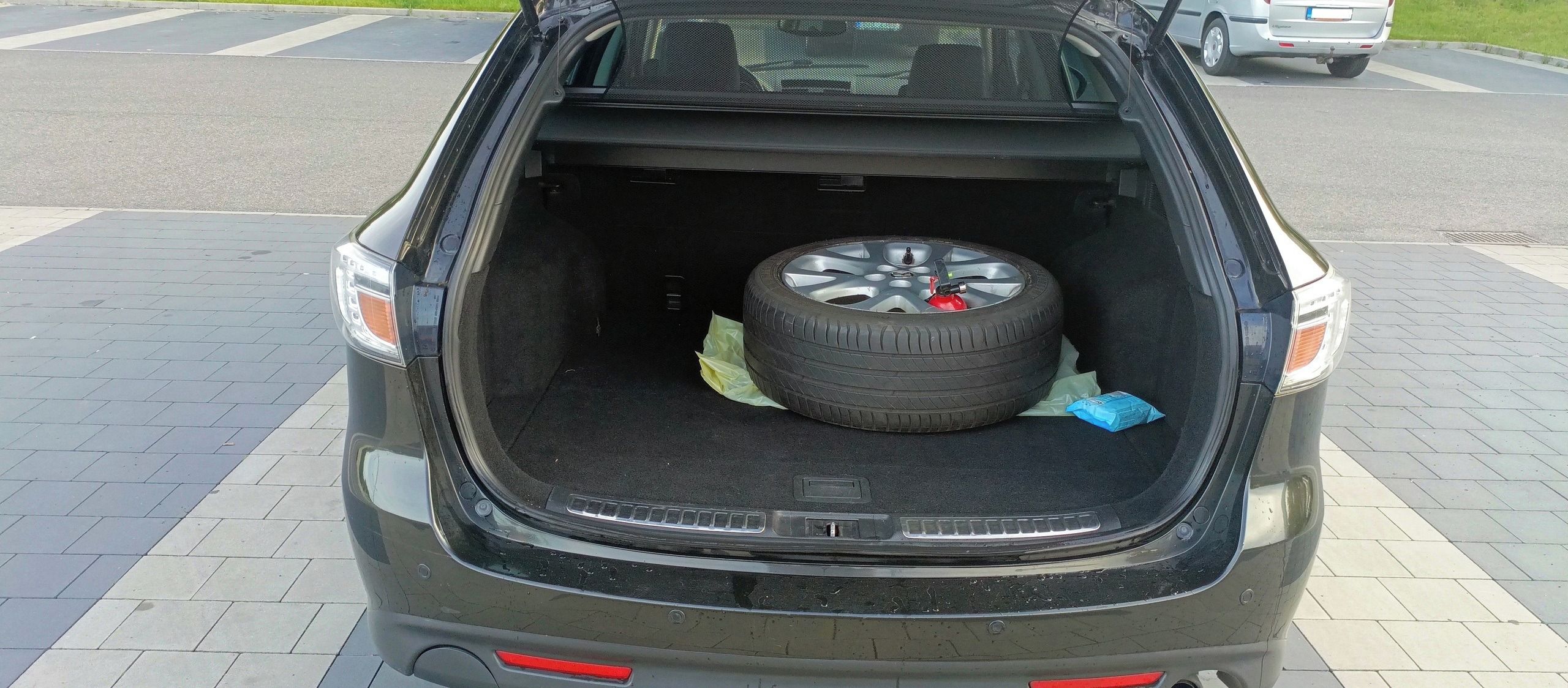 Mazda 6, GH   2.0 MZR-CD diesel - fotka 5