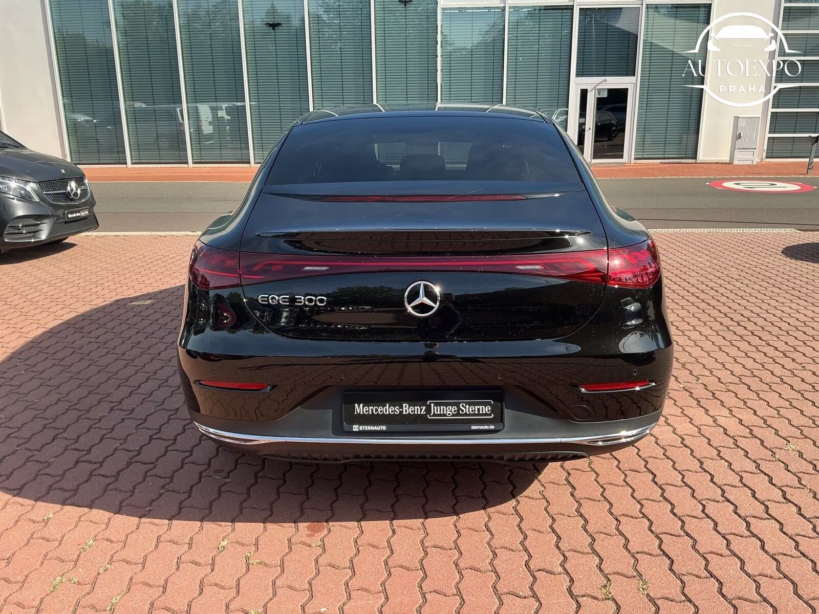 Mercedes-Benz EQE, 300 Distronic* 360°Camera* - fotka 5