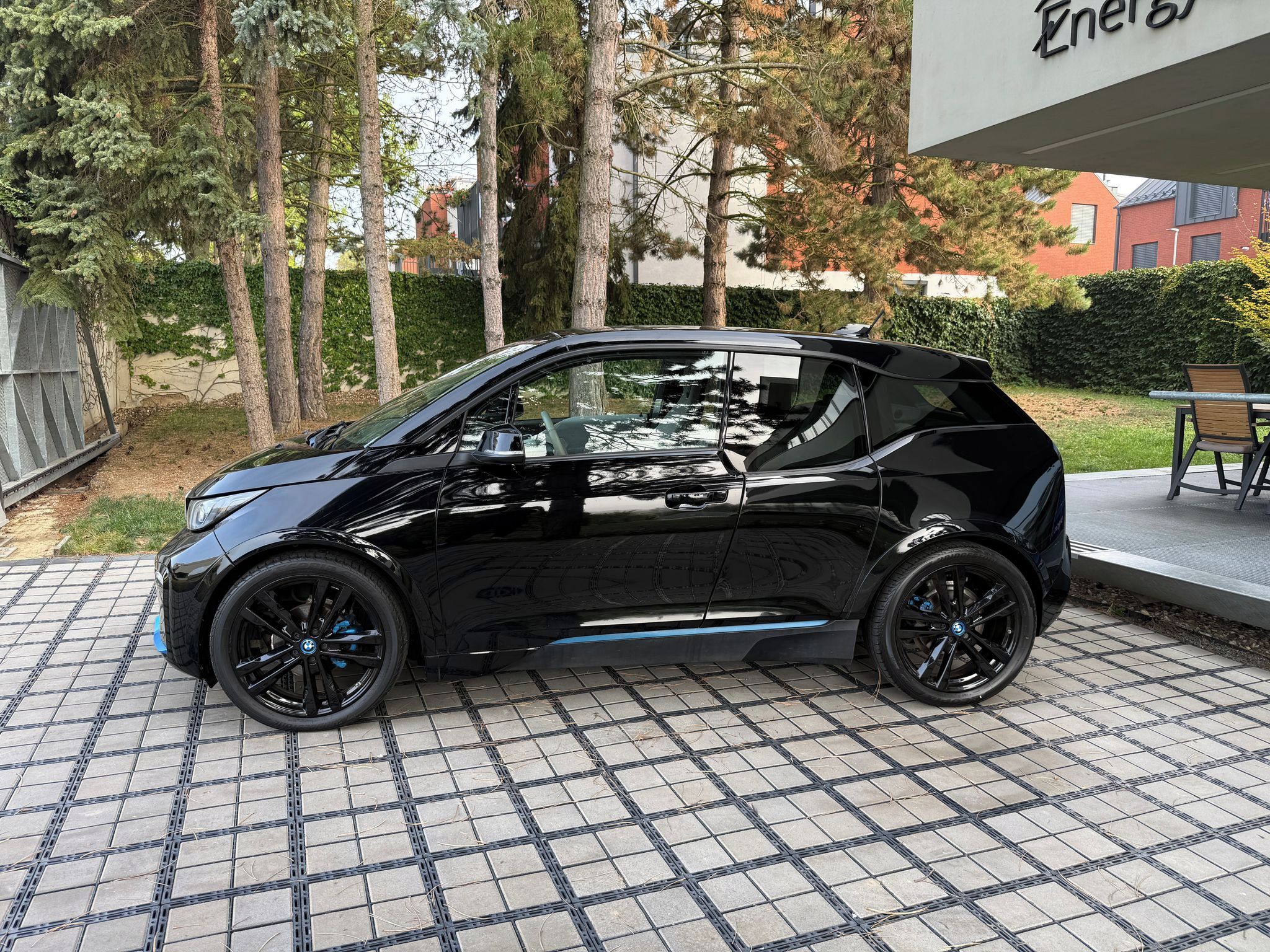 BMW i3, i3S 120Ah Kessy ACC Panorama - fotka 3
