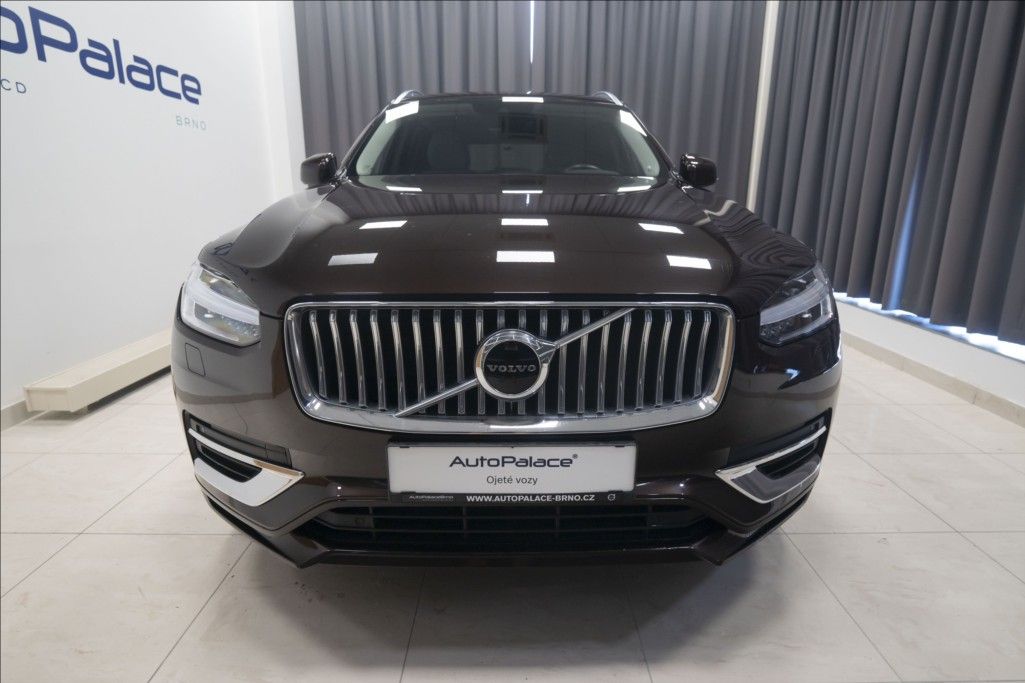 Volvo XC90, 2,0 B5 AWD INSCRIPTION 7 MÍST - fotka 2
