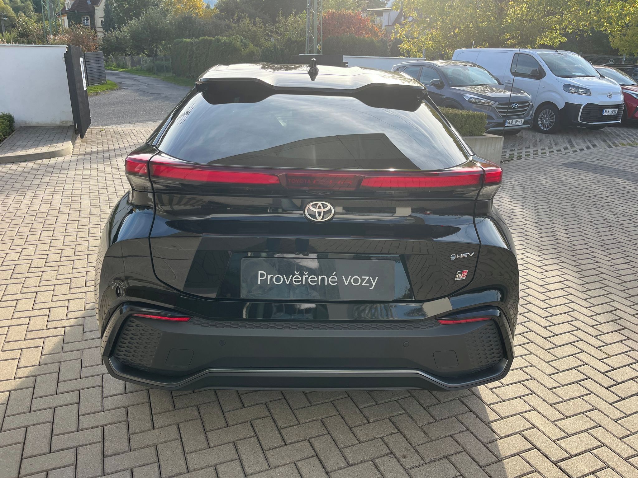 Toyota C-HR, 2.0 HEV 4x4 GR Sport Premiere - fotka 5