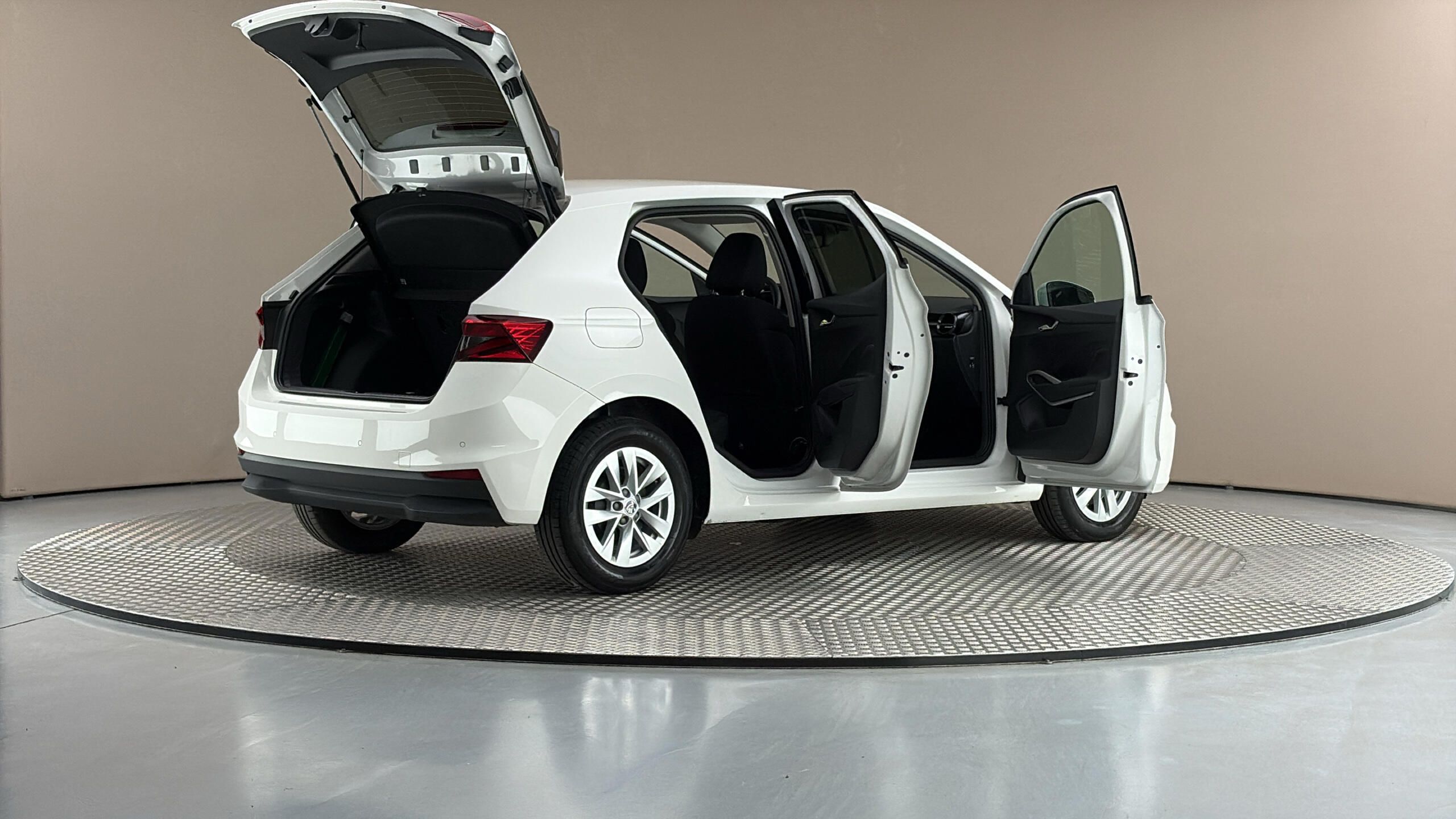 Škoda Fabia, 1.0 TSI Style - fotka 6