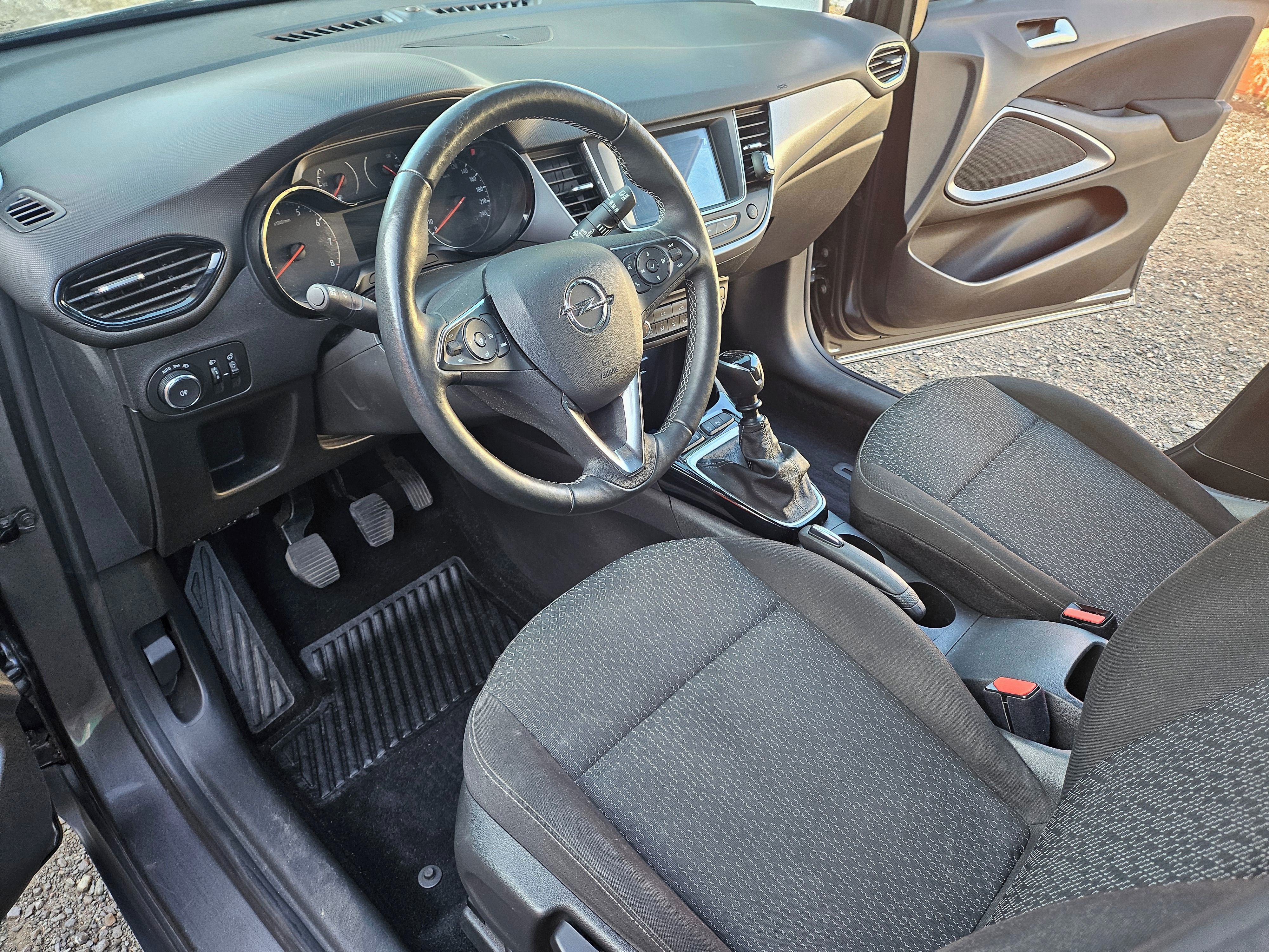 Opel Crossland X - fotka 6