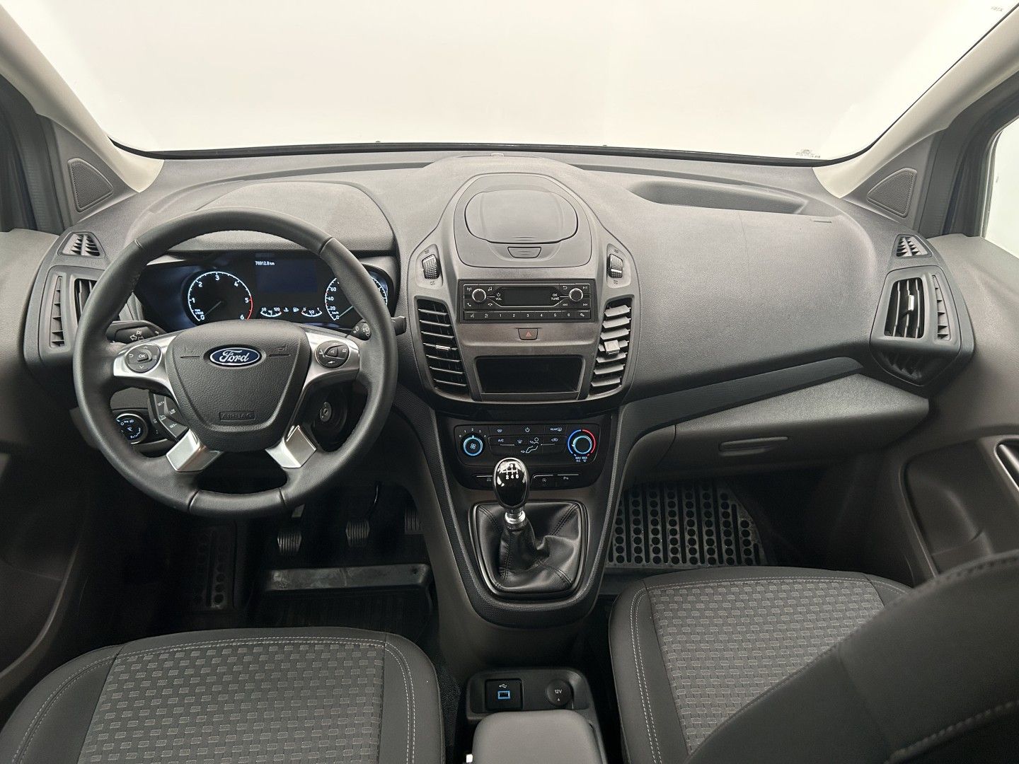Ford Transit Connect, 1.5TDCI 73kW . - fotka 5