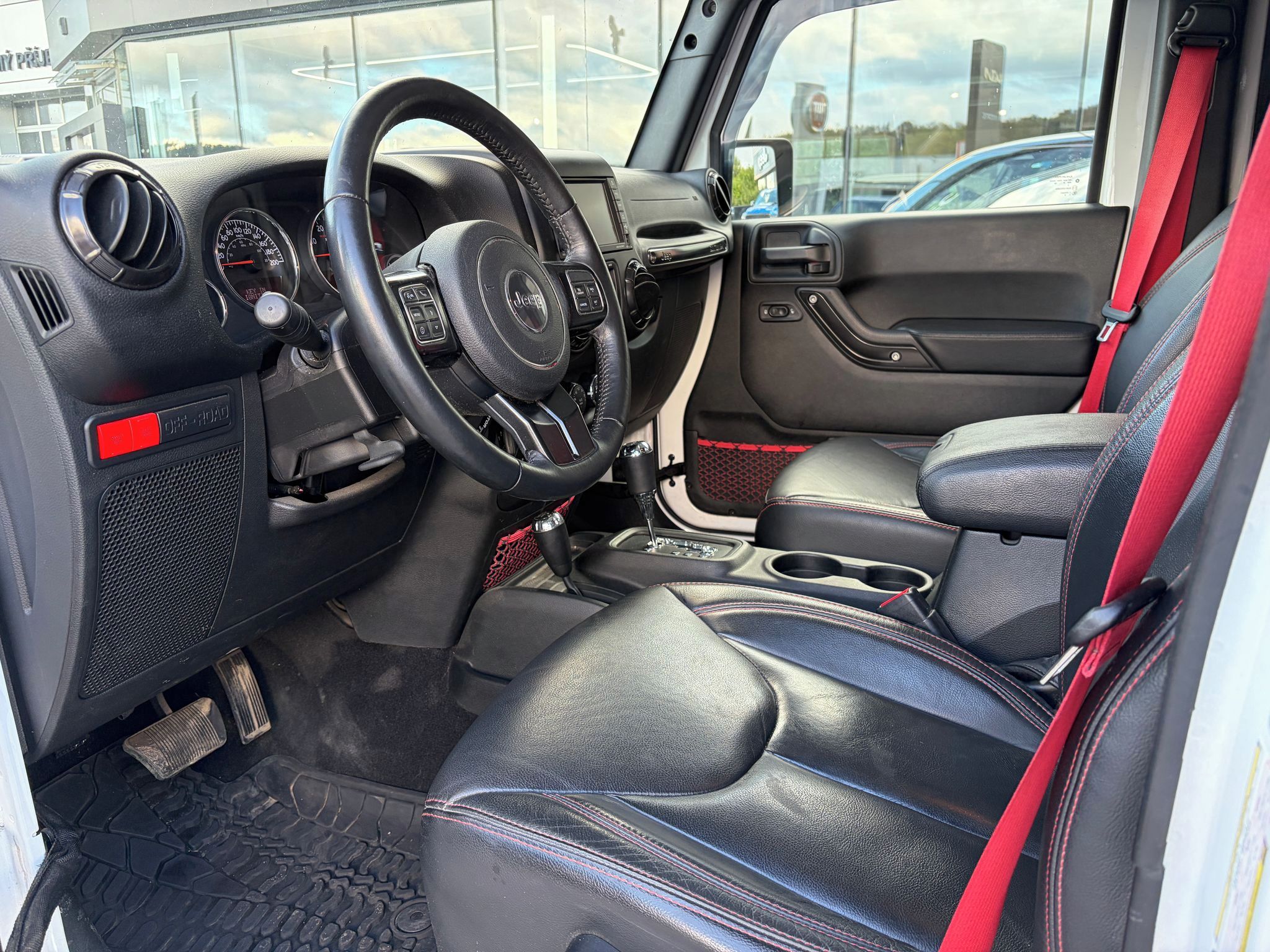 Jeep Wrangler, 2.8 CRDi 147kW AT6 - fotka 5