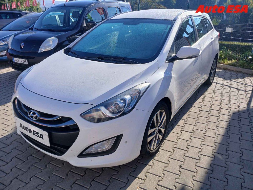 Hyundai i30, 1.6 CRDi,ČR,servis.kniha