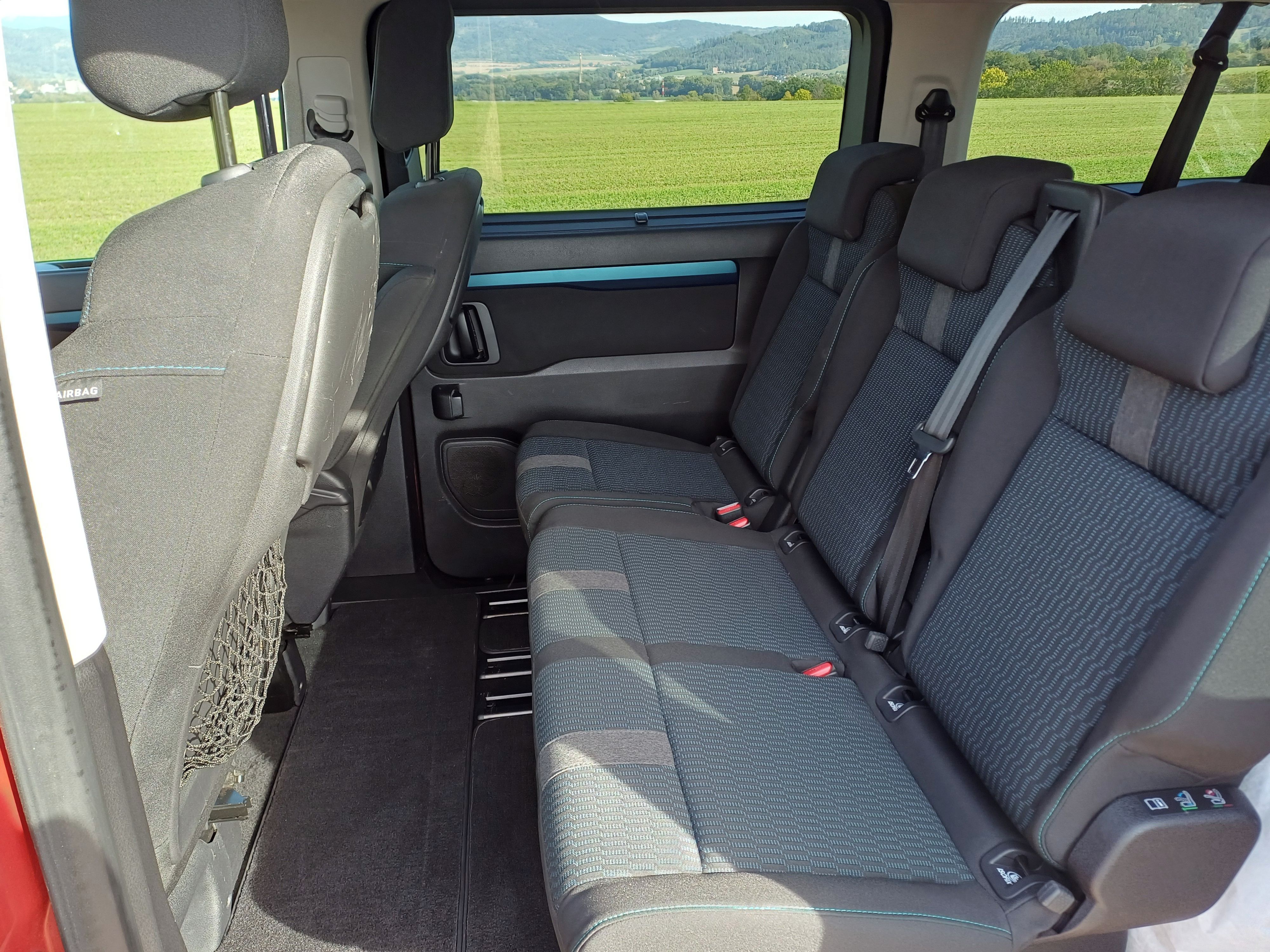 Peugeot Traveller, Peugeot Traveller 8. míst - fotka 6