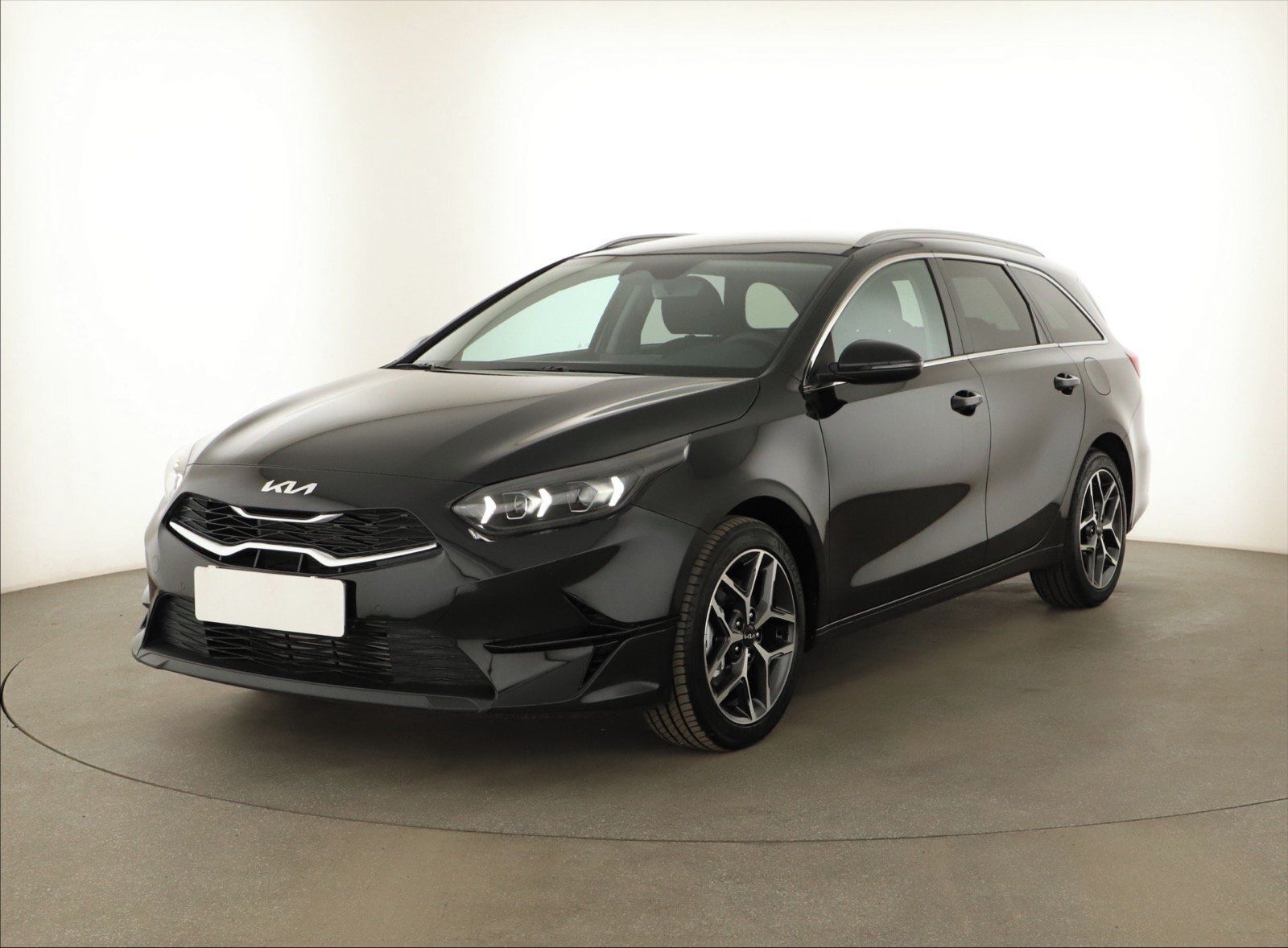 Kia Cee´d, 1.5 T-GDI, Top, Navigace - fotka 2