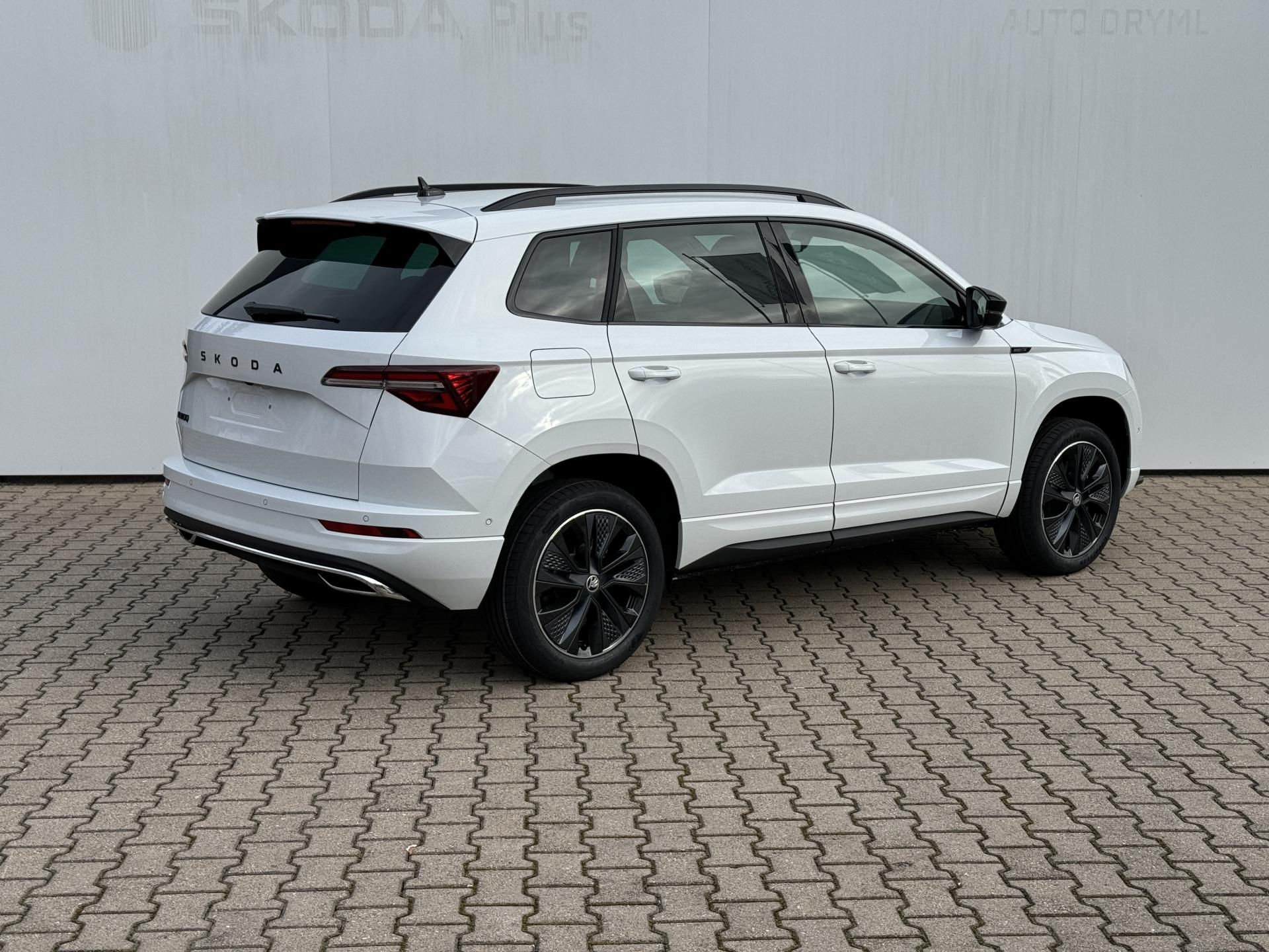Škoda Karoq, Sportline 1,5 TSI 110 kW DSG - fotka 2