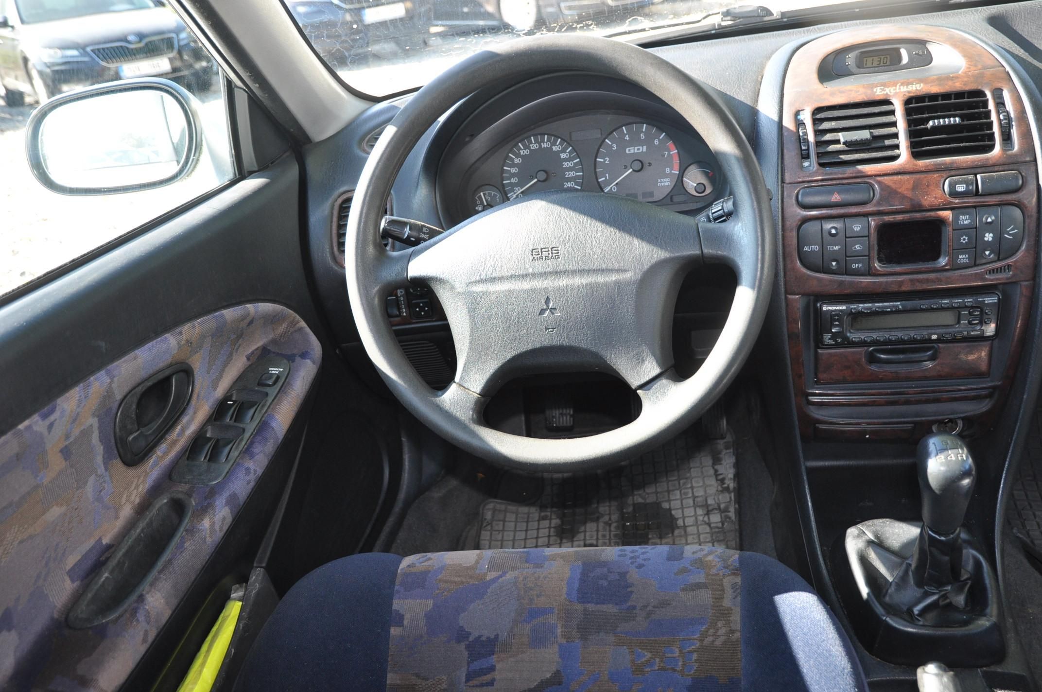 Mitsubishi Carisma, 1.8GDi 92kW LS - fotka 5