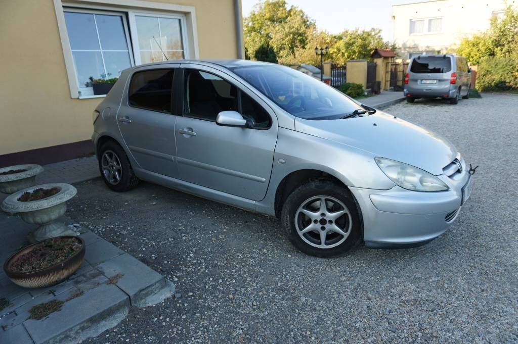 Peugeot 307, 2,0 HDI - fotka 2