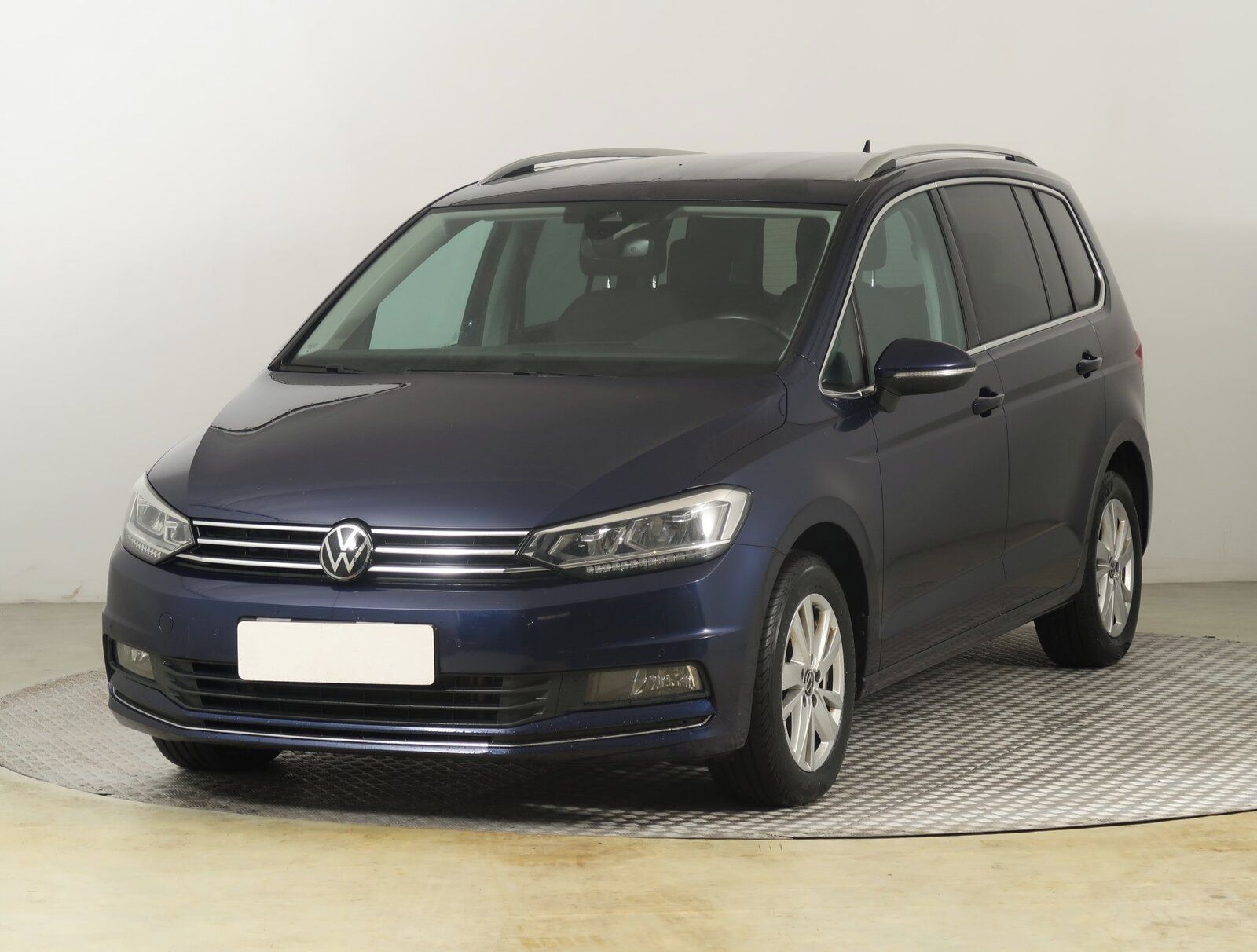 Volkswagen Touran, 2.0 TDI, Automat, ČR,1.maj - fotka 2