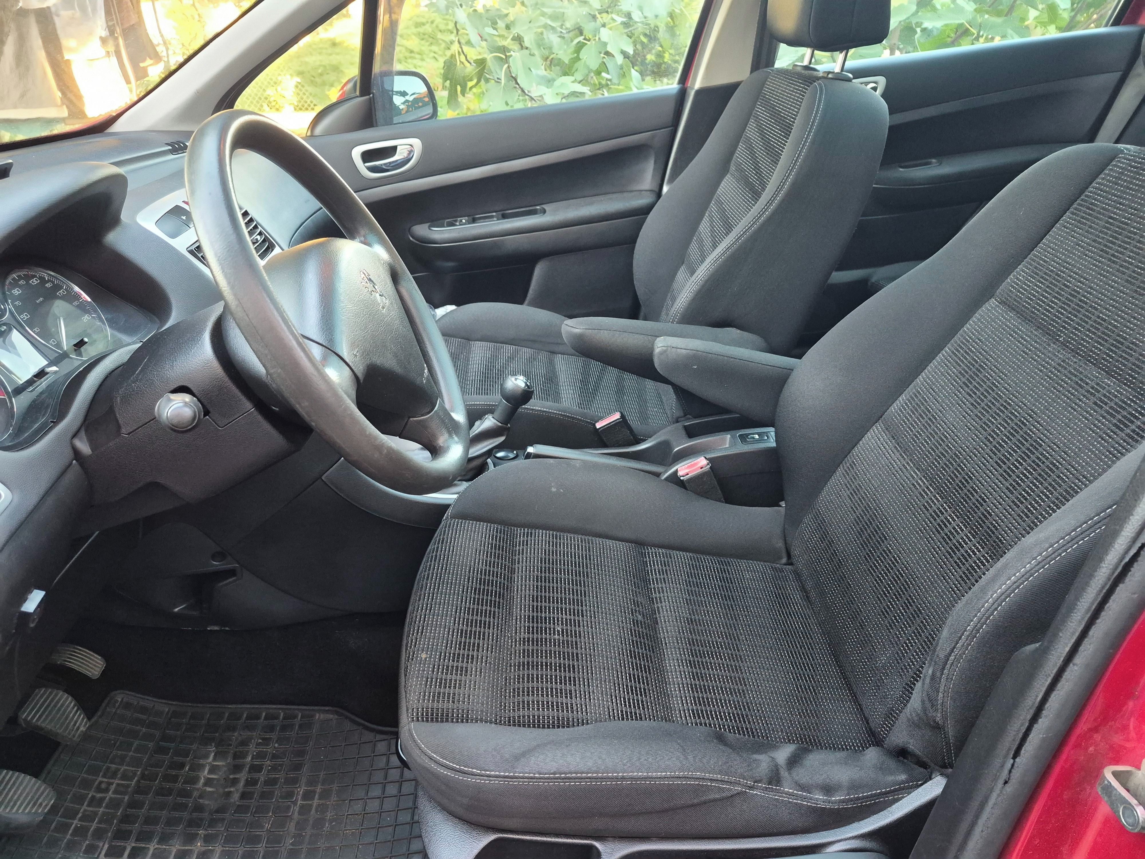 Peugeot 307, Peugeot 307 SW 1,6 16V - fotka 5