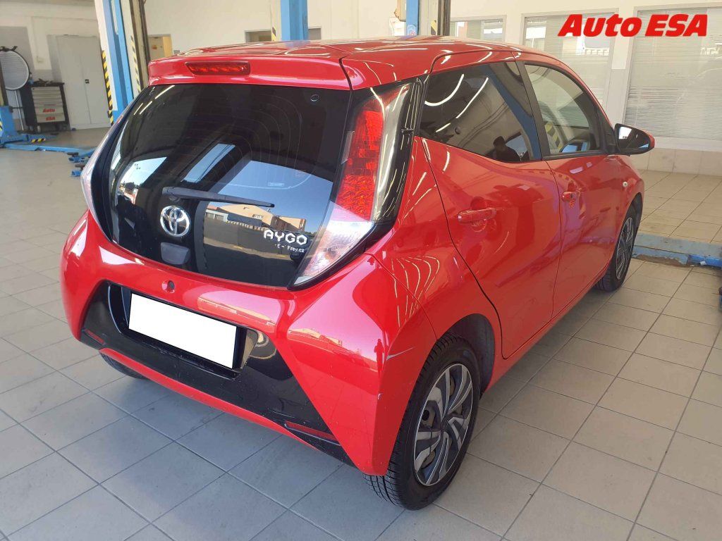 Toyota Aygo, 1.0 VVT-i,ČR - fotka 2