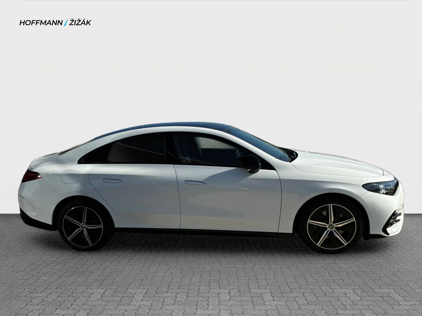 Mercedes-Benz CLA, 350 4MATIC electric - fotka 4