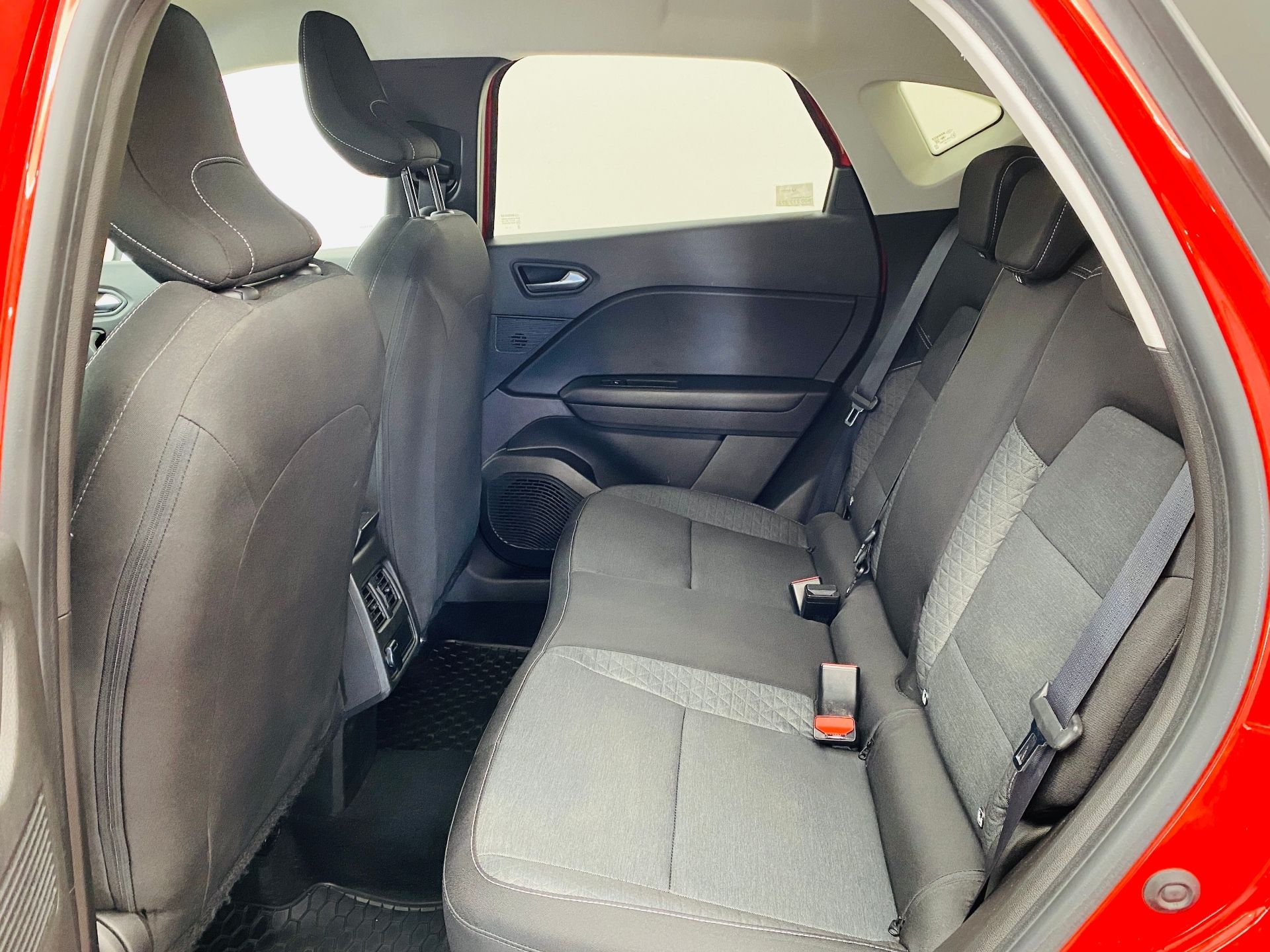 Renault Captur, 1.0 TCe 67kW 1. maj. ČR - fotka 6