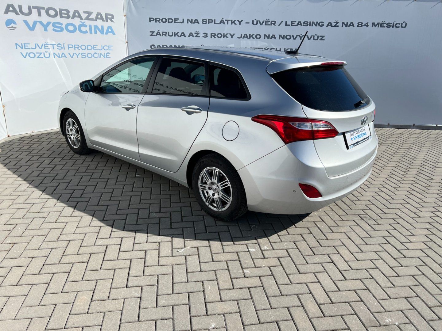 Hyundai i30, 1.6CRDi 81kW! NAVI! PDC! - fotka 6
