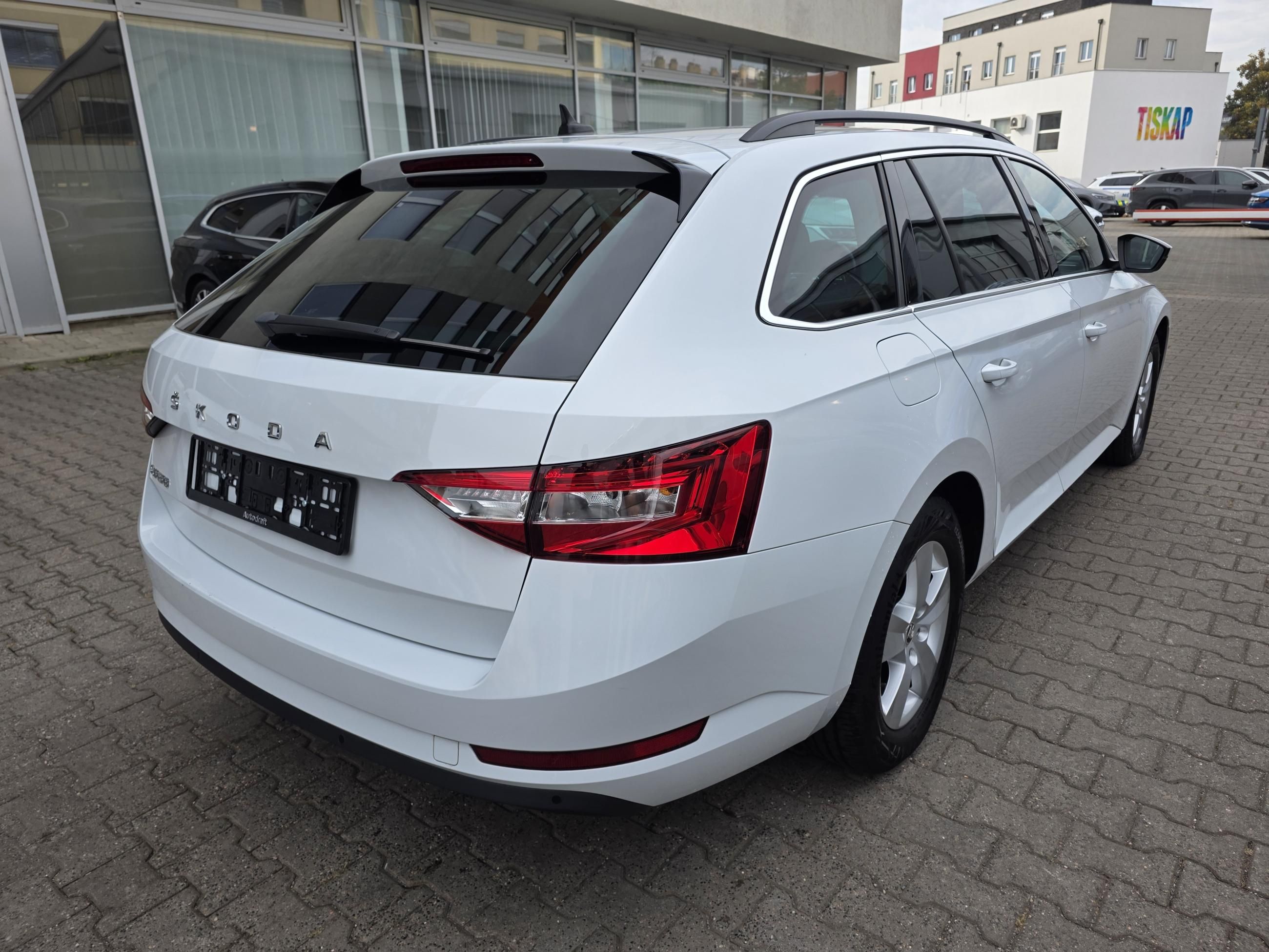 Škoda Superb, 2.0 TDI 110kW - fotka 6