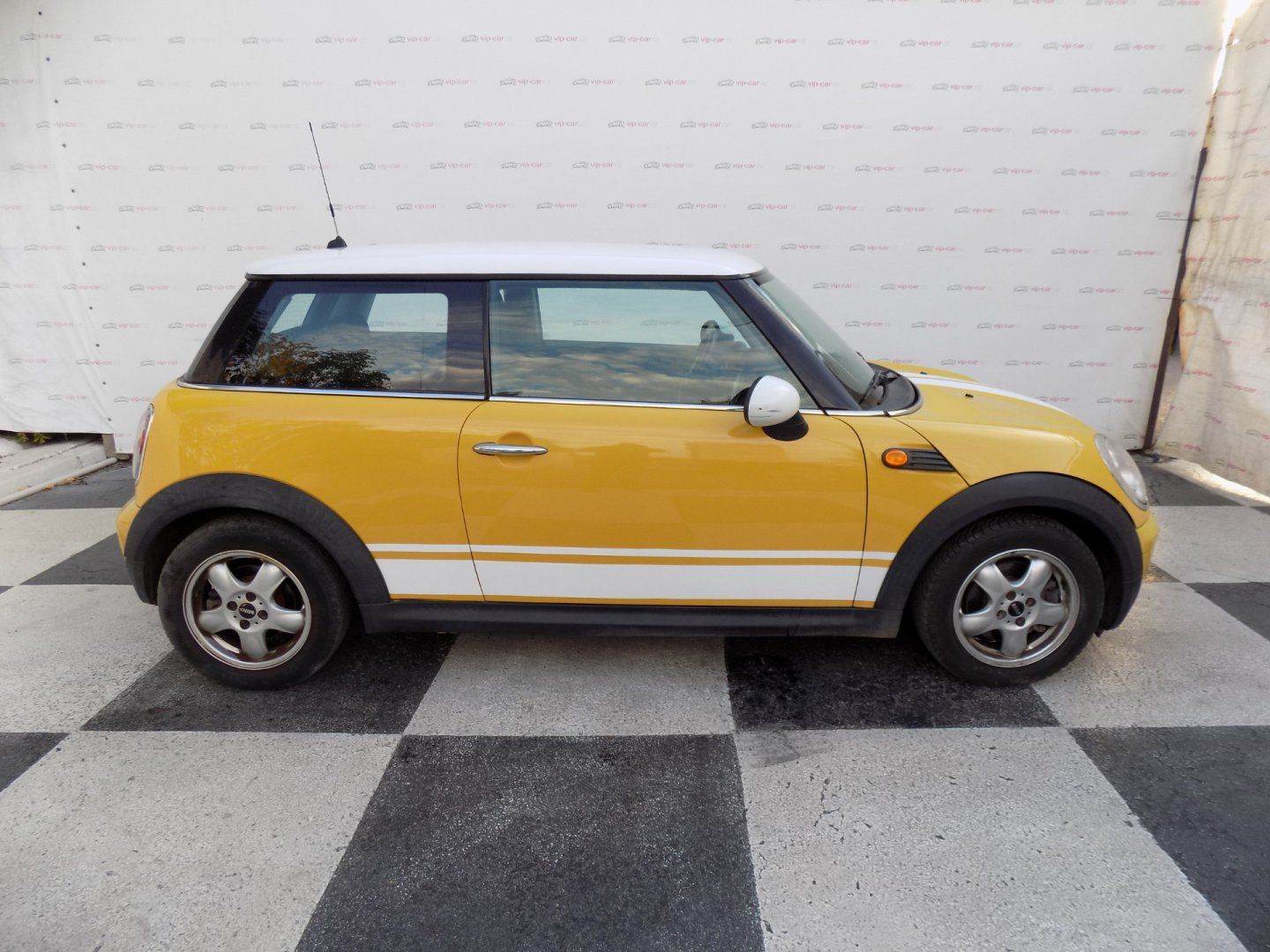 Mini Cooper, 1.6i/Klimatizace/ - fotka 6