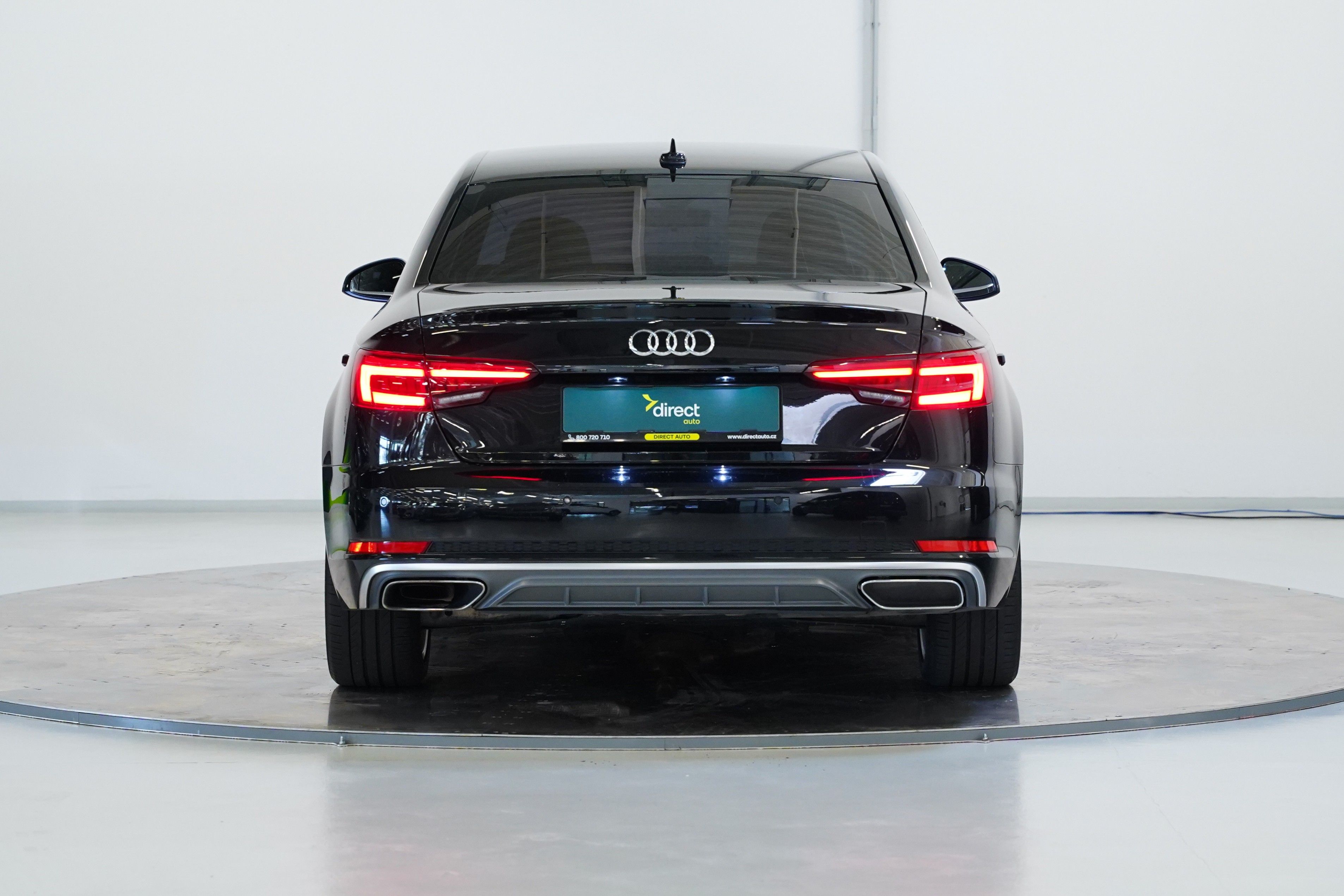 Audi A4, 2.0TDi 110kW - fotka 6