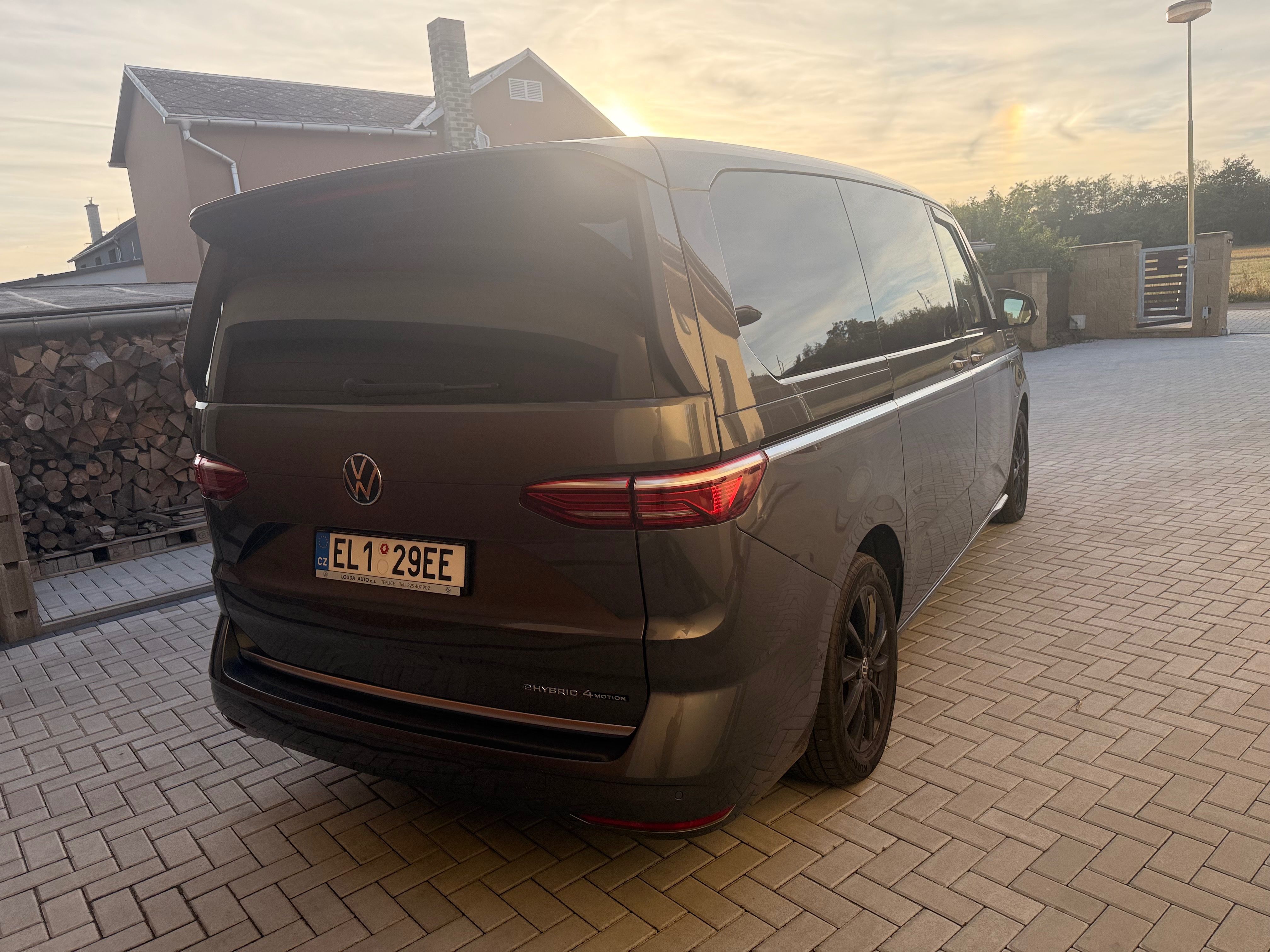 Volkswagen Multivan, VW Multivan T7 Long Style 1,5 - fotka 5