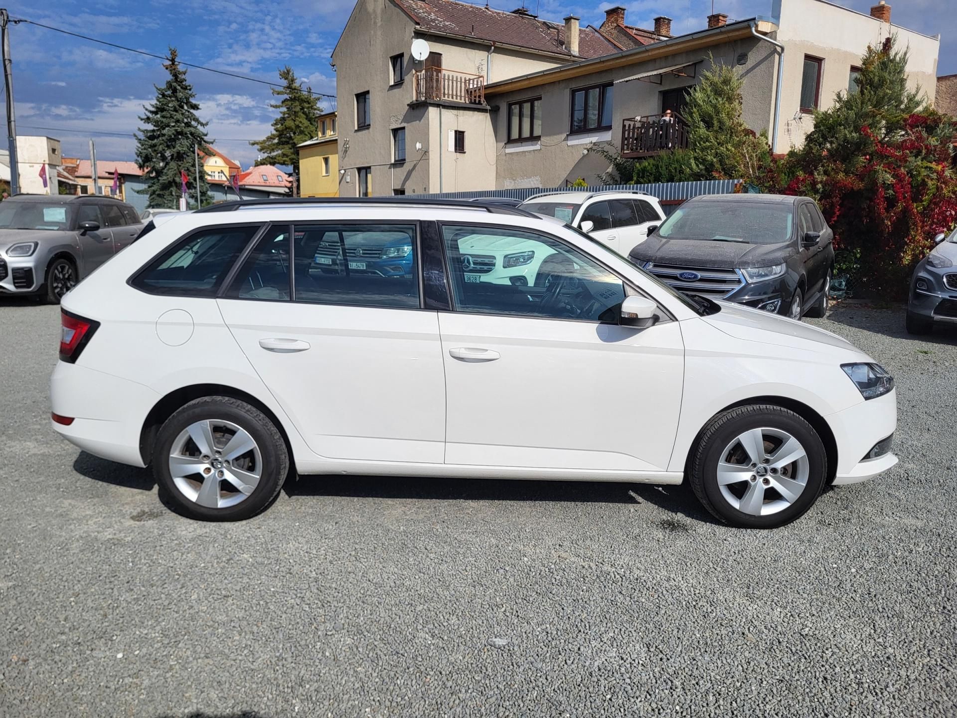 Škoda Fabia, 1.0 TSI AMBITION Combi TOUR - fotka 5