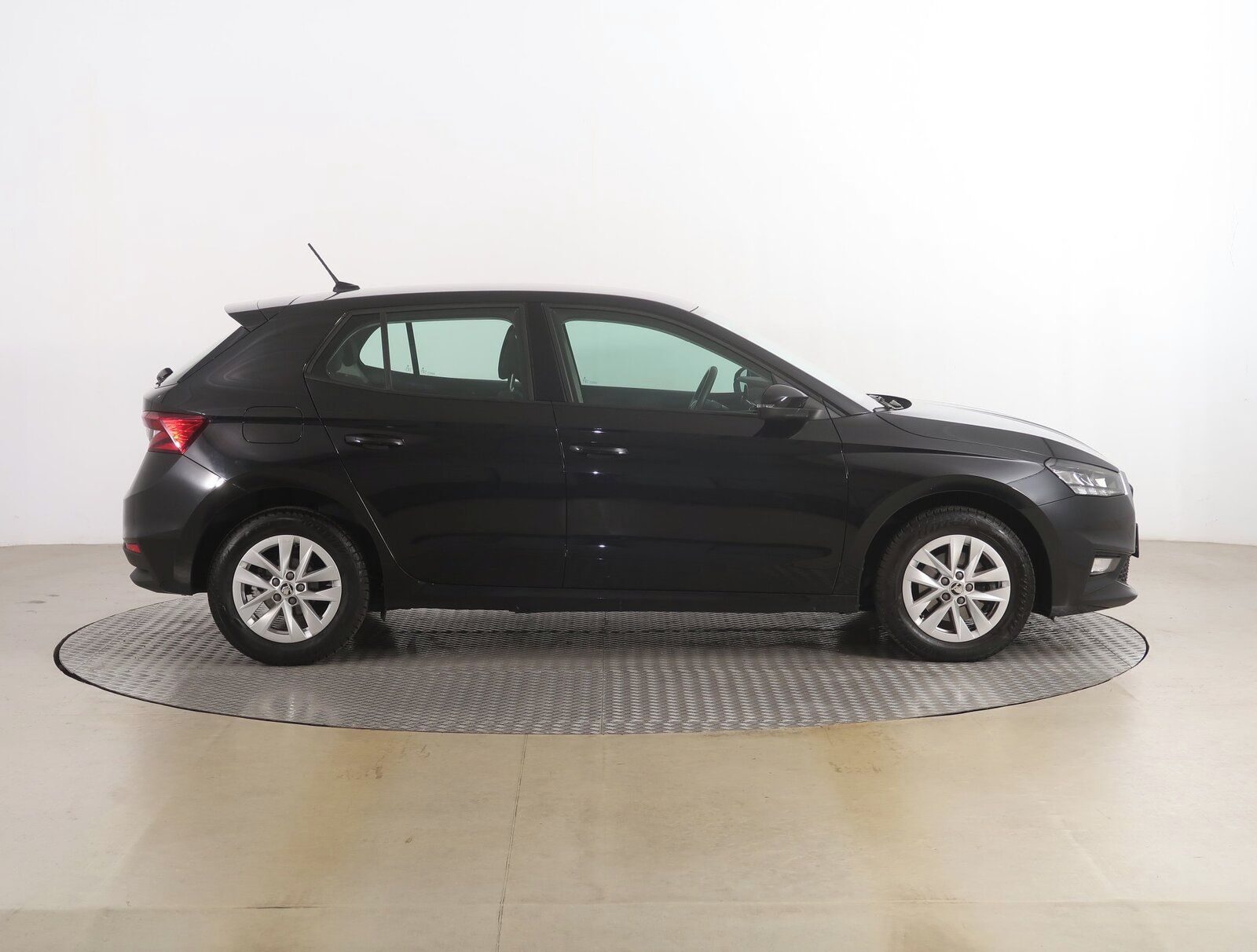 Škoda Fabia, 1.0 TSI, Ambition, Serv.kniha - fotka 6