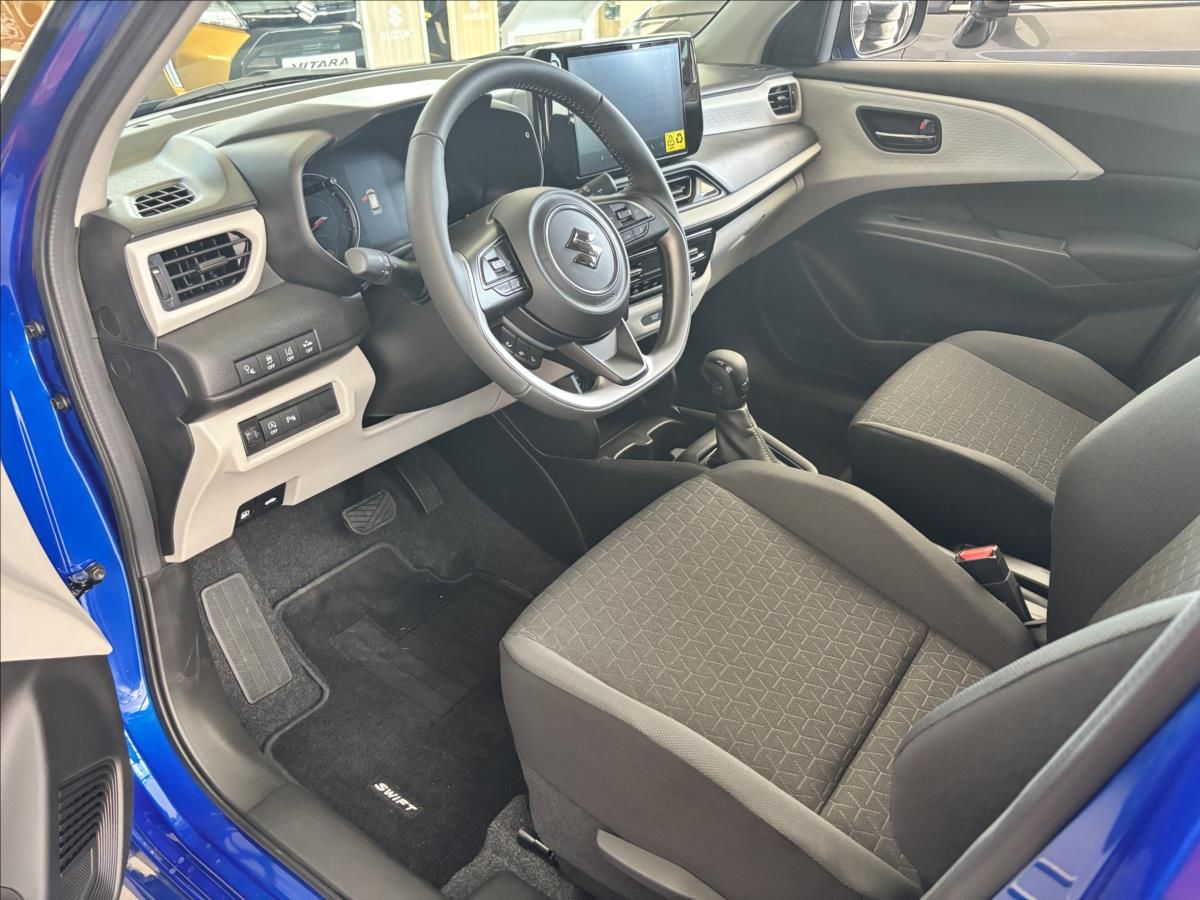 Suzuki Swift, 1,2   PREMIUM HYBRID CVT - fotka 5