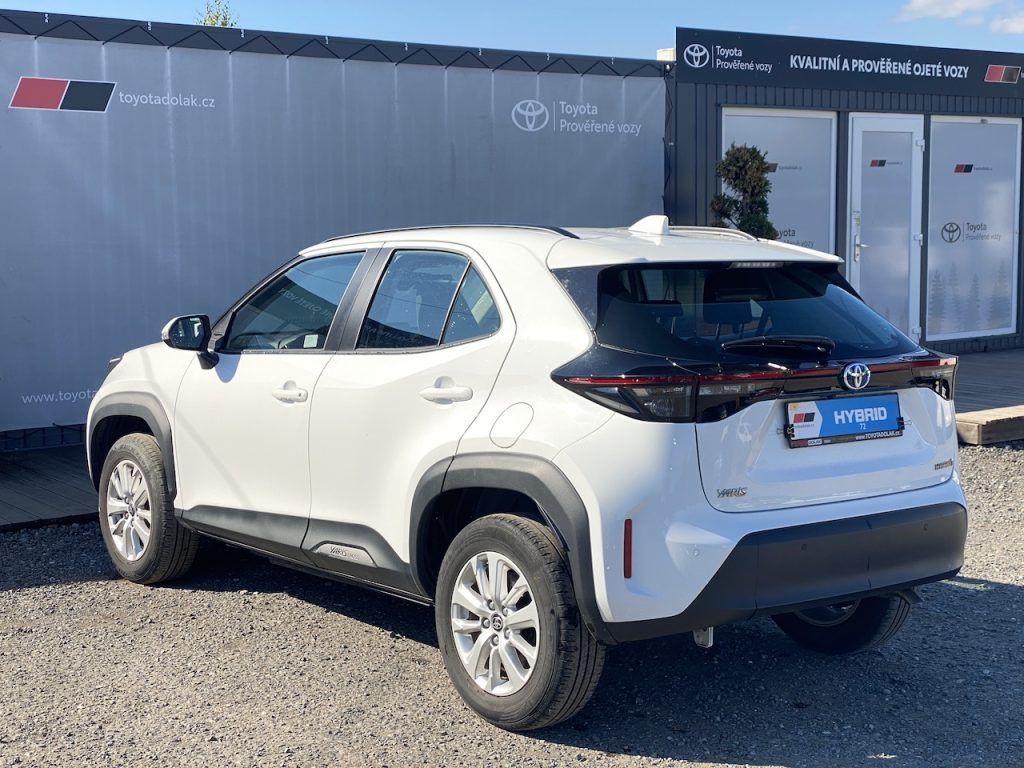 Toyota Yaris Cross, 1.5HEV, ČR, ComTech, záruka - fotka 5