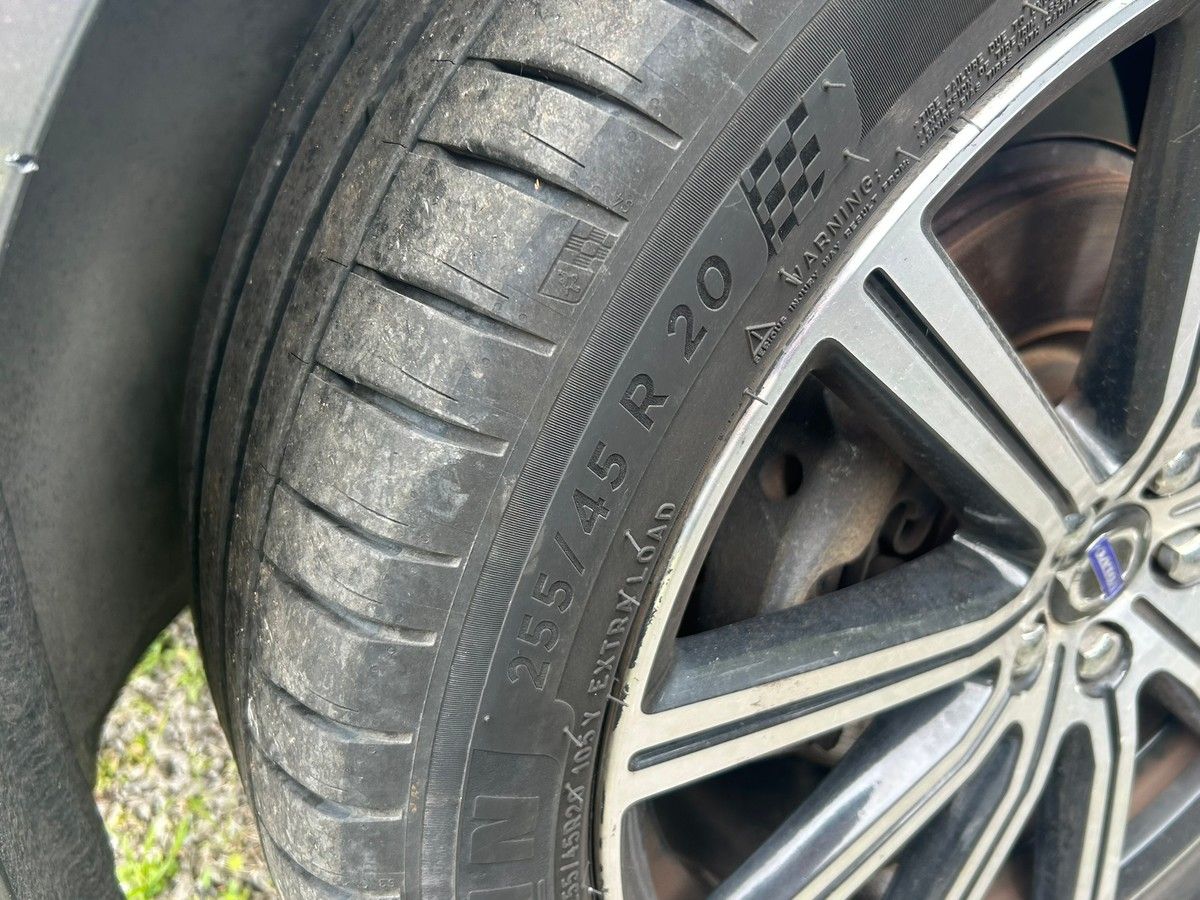 Volvo XC60, D4 AWD Summum 2016 - fotka 4